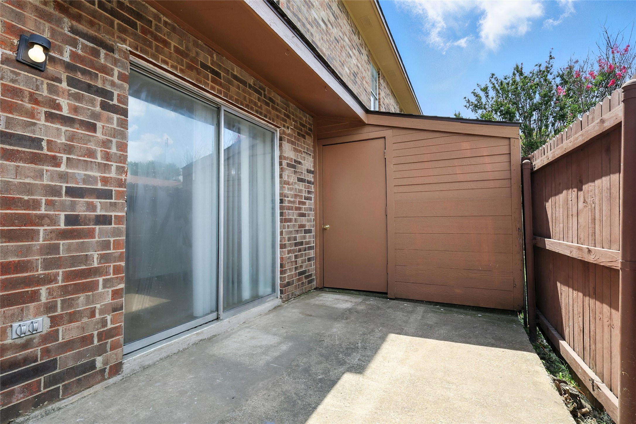 910 Cedar Terrace Cedar Hill TX 75104