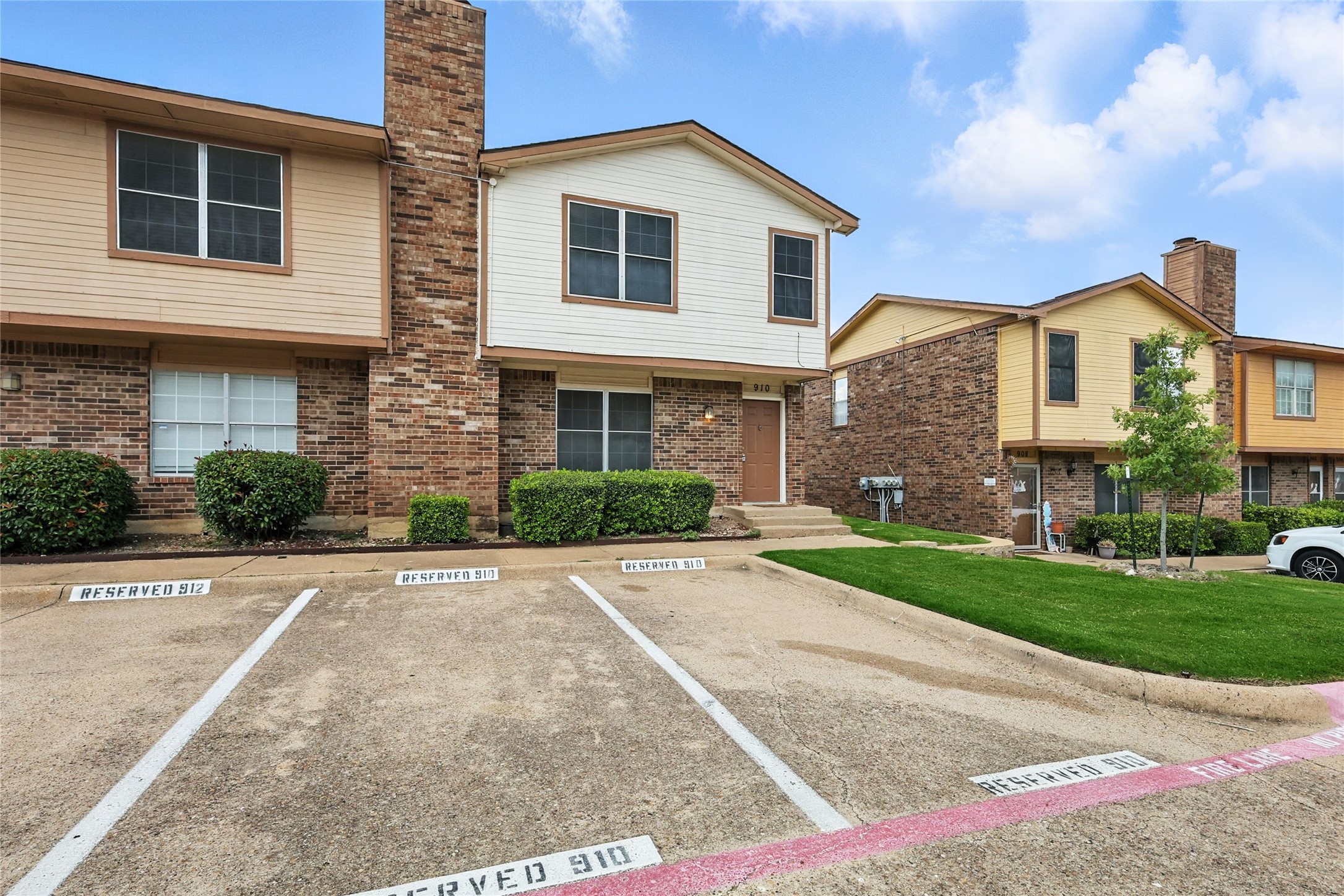 910 Cedar Terrace Cedar Hill TX 75104