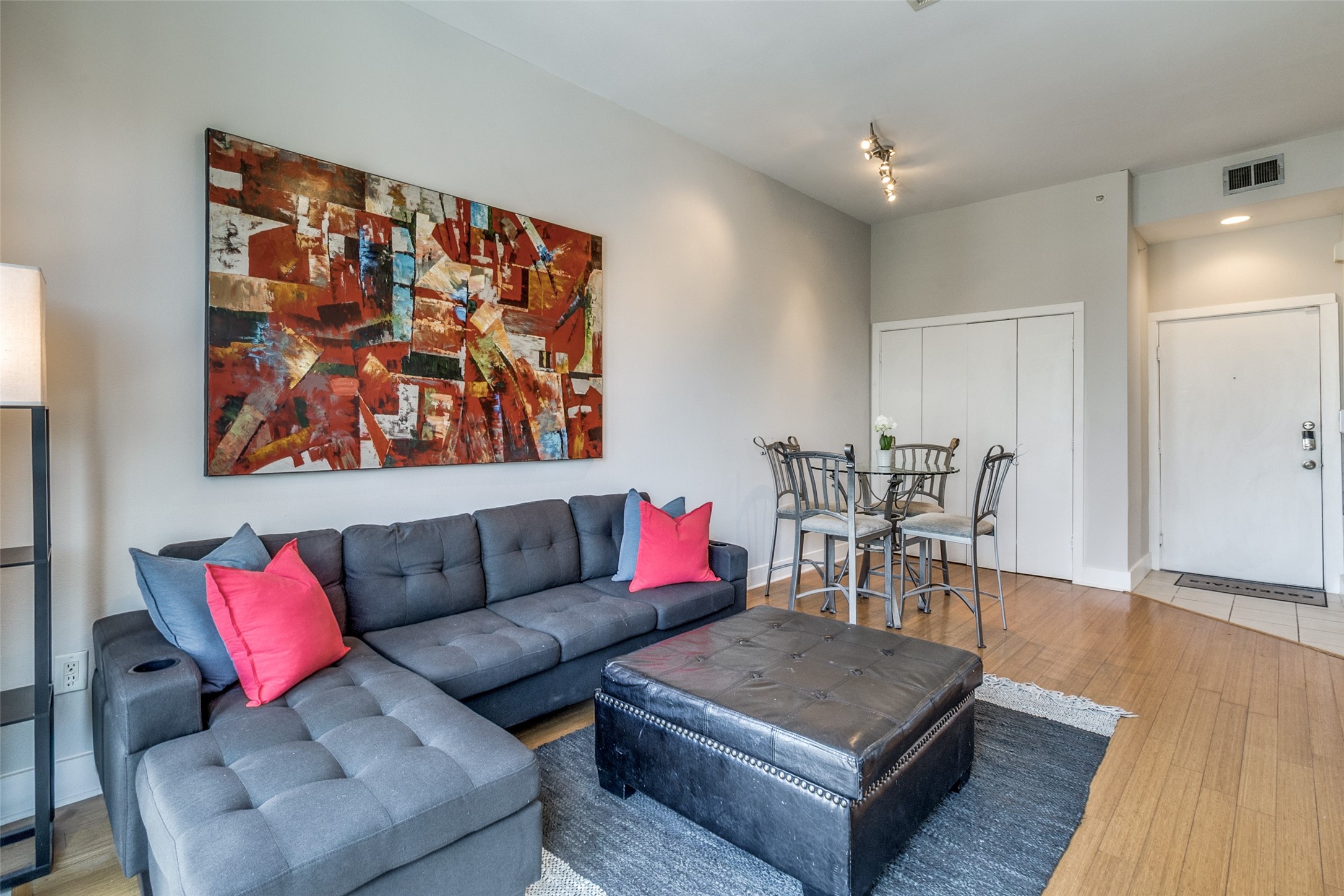 4605 Cedar Springs Road Dallas TX 75219