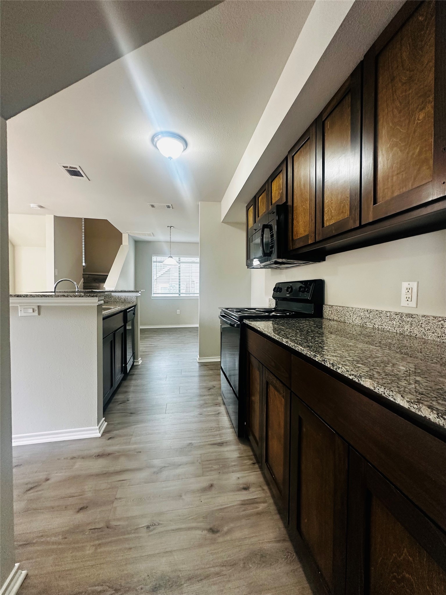 9837 Walnut Street Dallas TX 75243