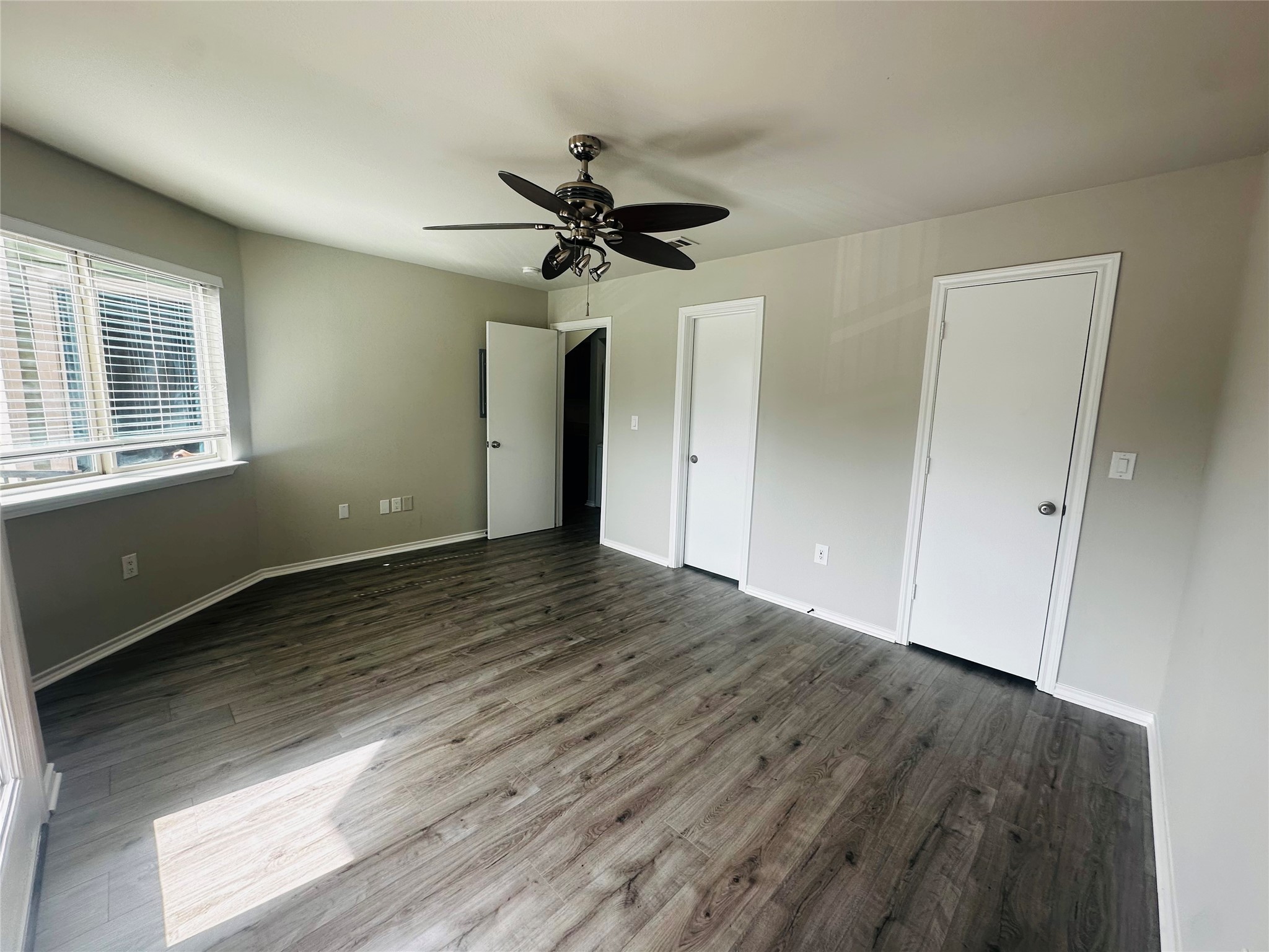 9837 Walnut Street Dallas TX 75243