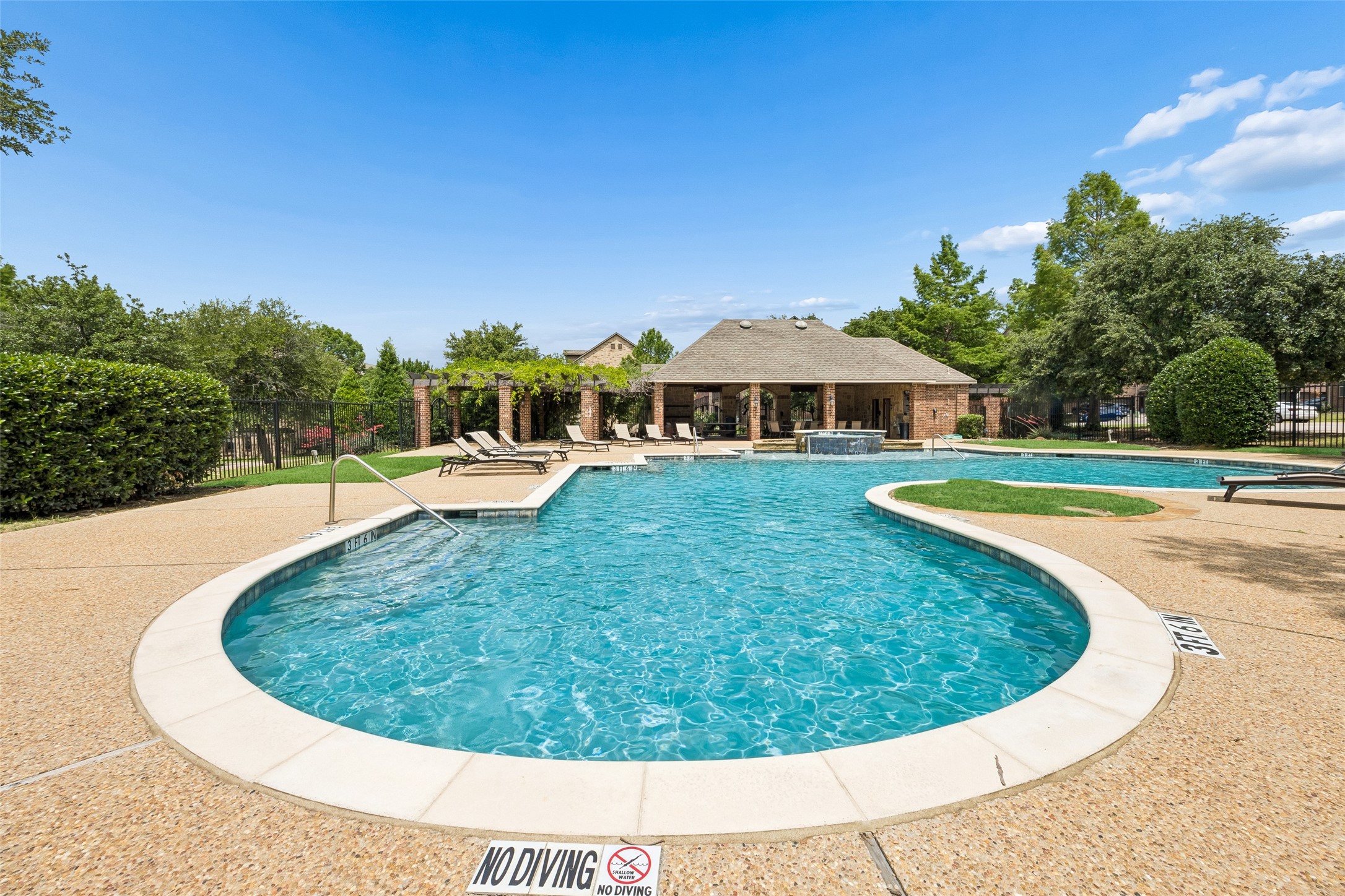 7889 Morven Park Irving TX 75063