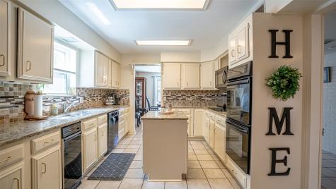 2410 S Graham Drive Arlington TX 76013