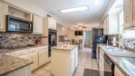 2410 S Graham Drive Arlington TX 76013