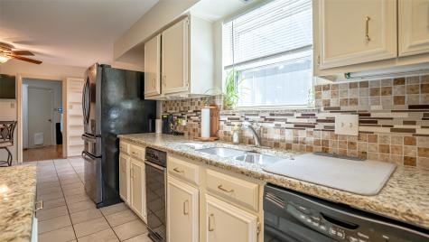 2410 S Graham Drive Arlington TX 76013