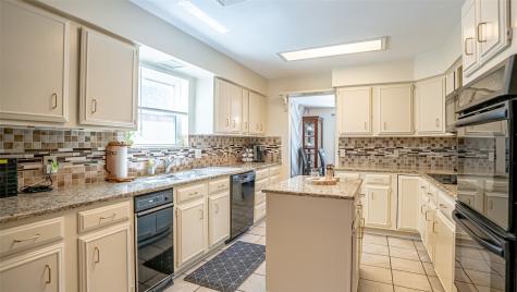2410 S Graham Drive Arlington TX 76013
