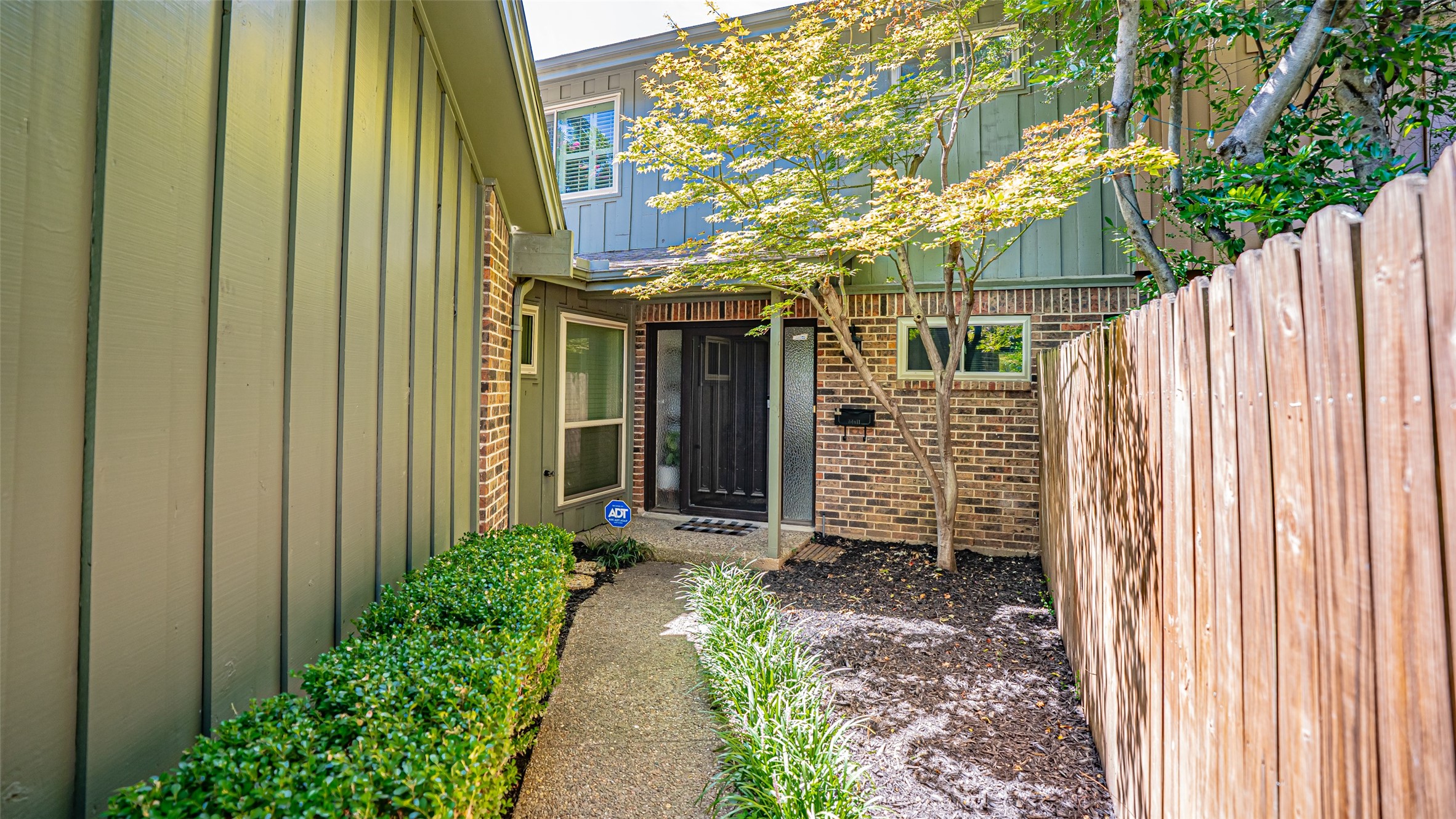 2410 S Graham Drive Arlington TX 76013