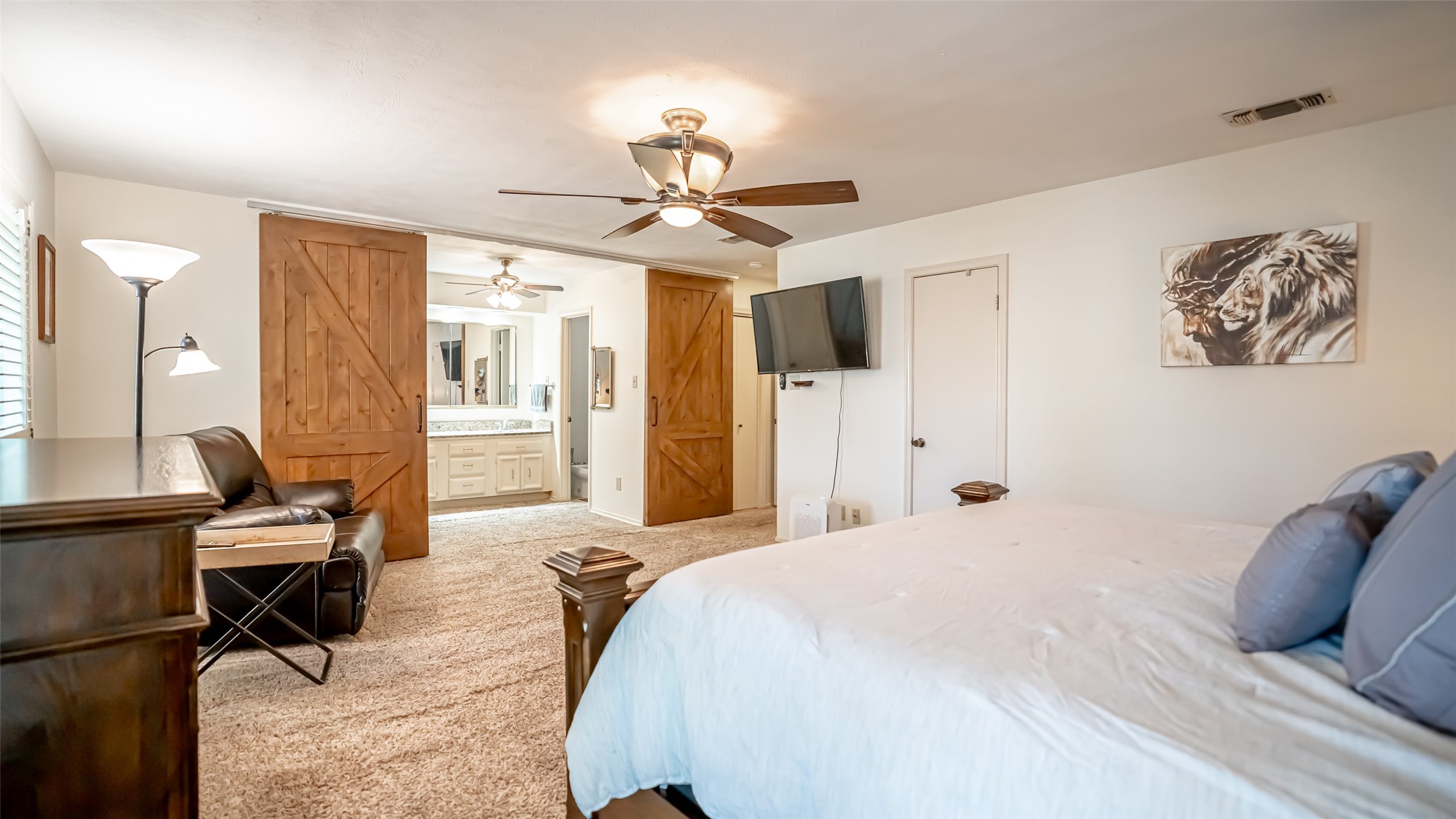 2410 S Graham Drive Arlington TX 76013