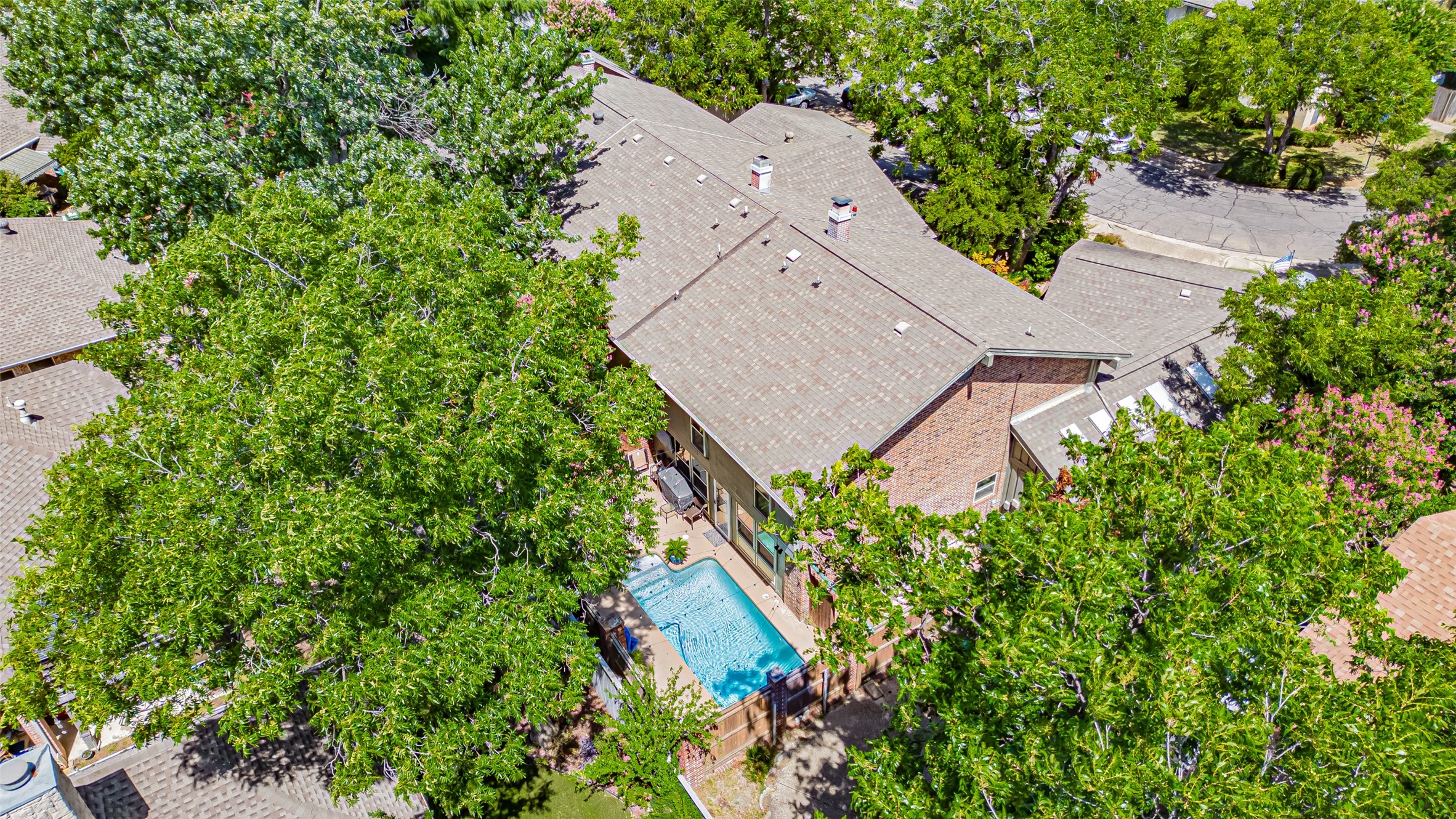 2410 S Graham Drive Arlington TX 76013