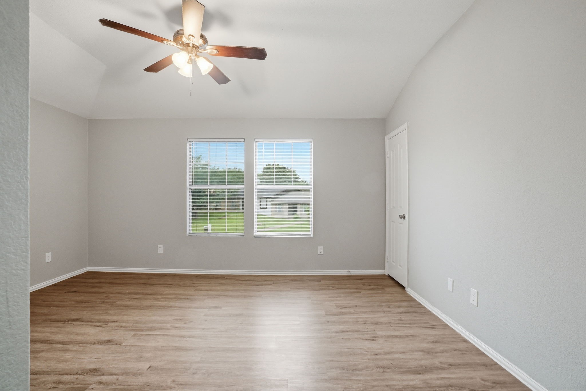 238 Creek Cove Drive Dallas TX 75217