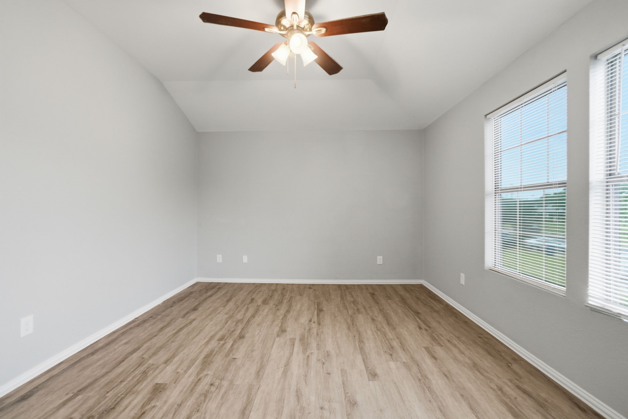 238 Creek Cove Drive Dallas TX 75217