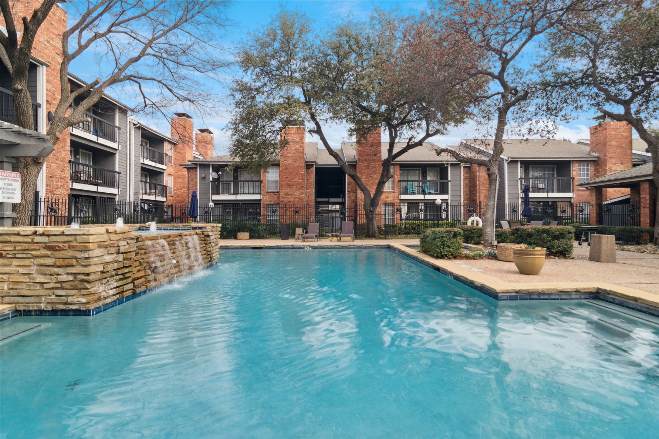 18333 Roehampton Drive Dallas TX 75252