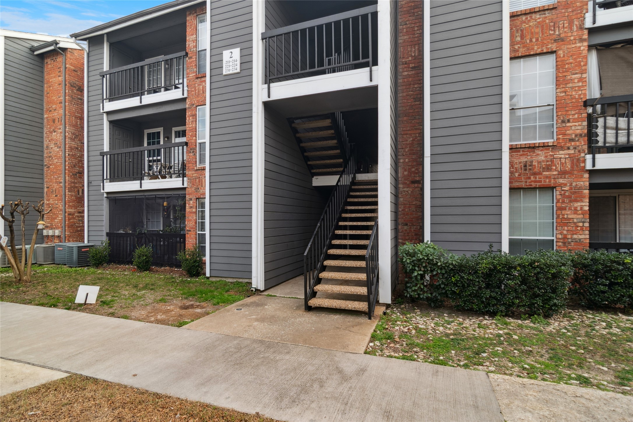 18333 Roehampton Drive Dallas TX 75252