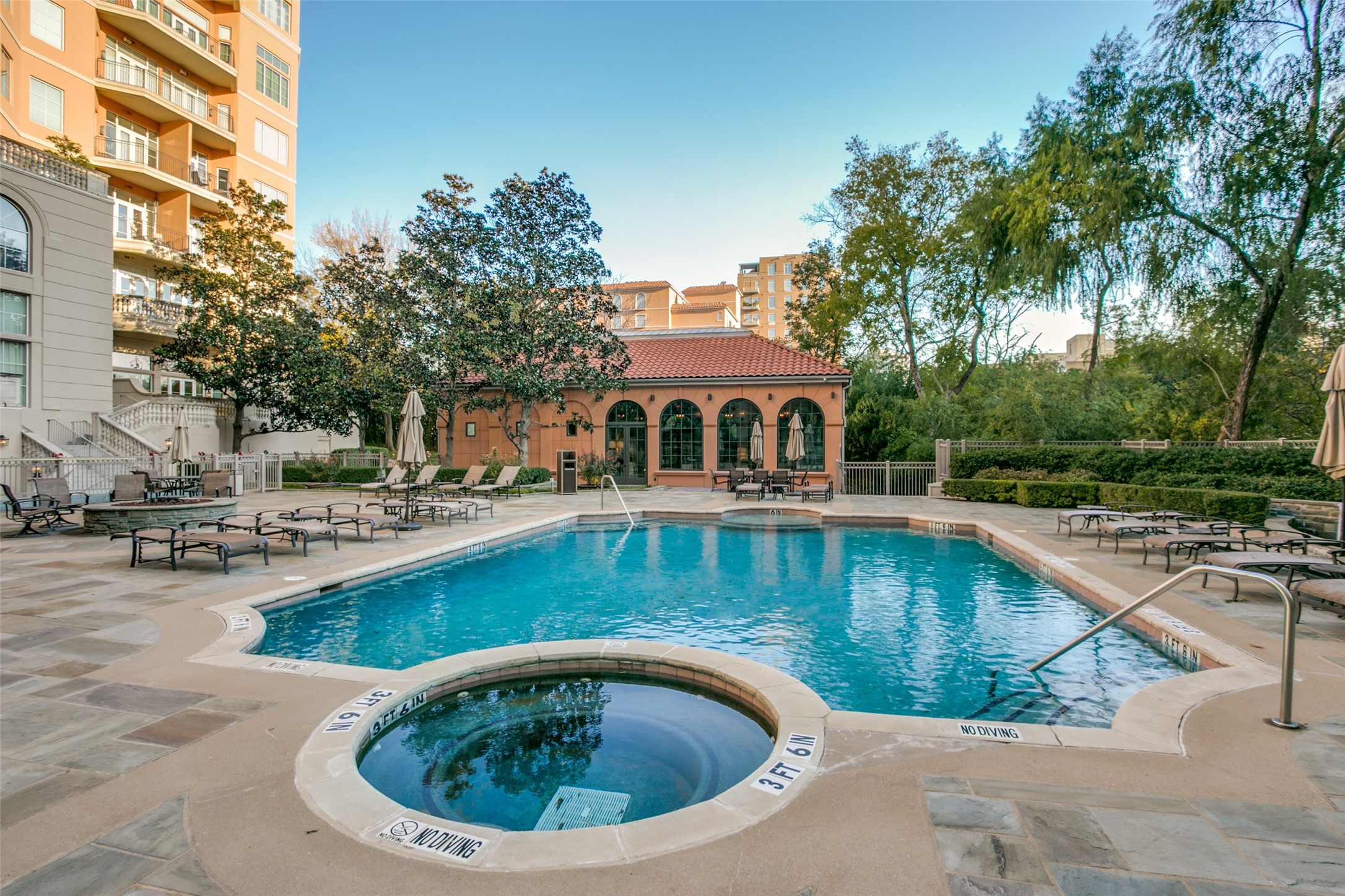 2828 Hood Street Dallas TX 75219