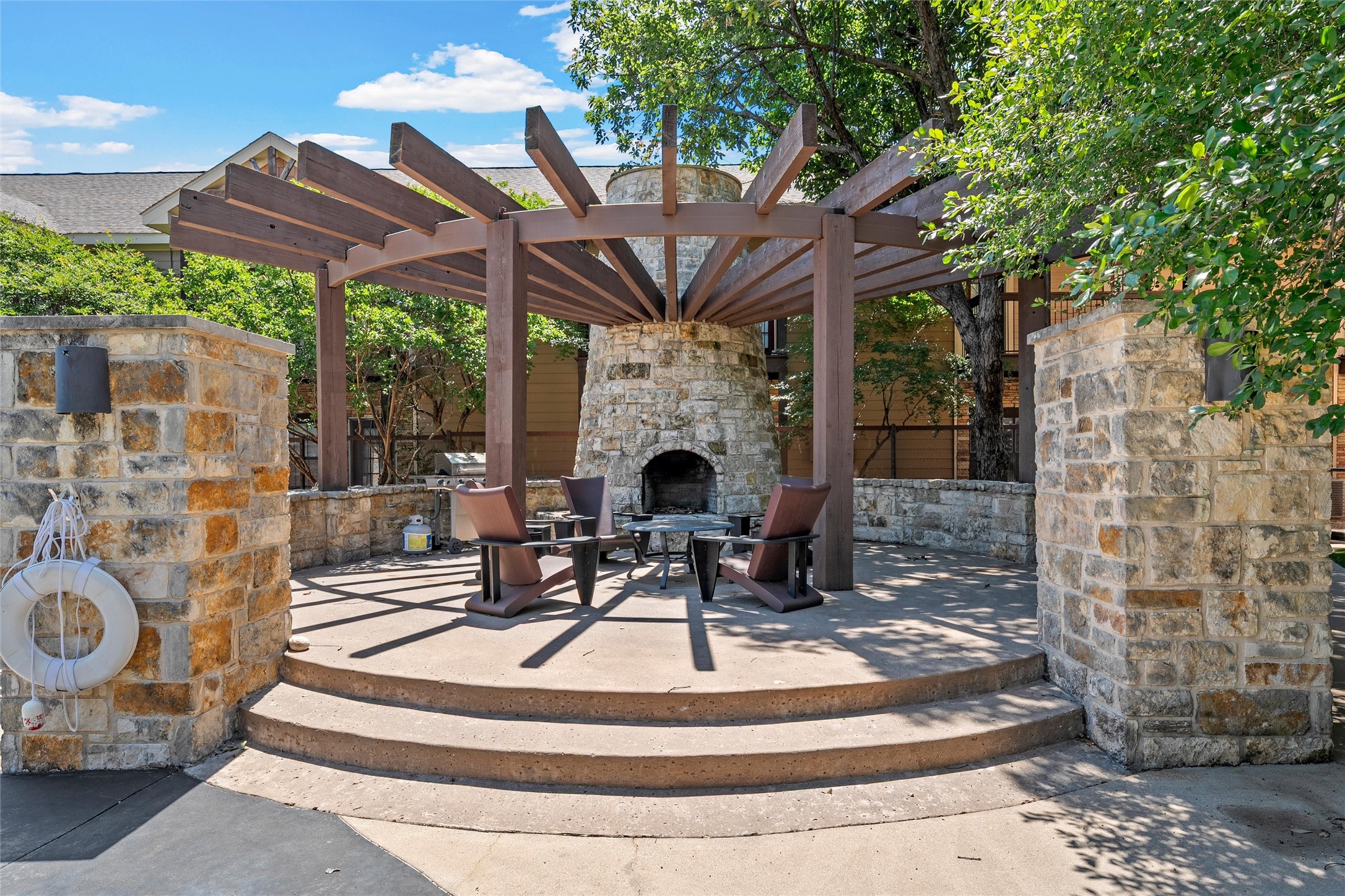 2410 S 2nd Street Waco TX 76706