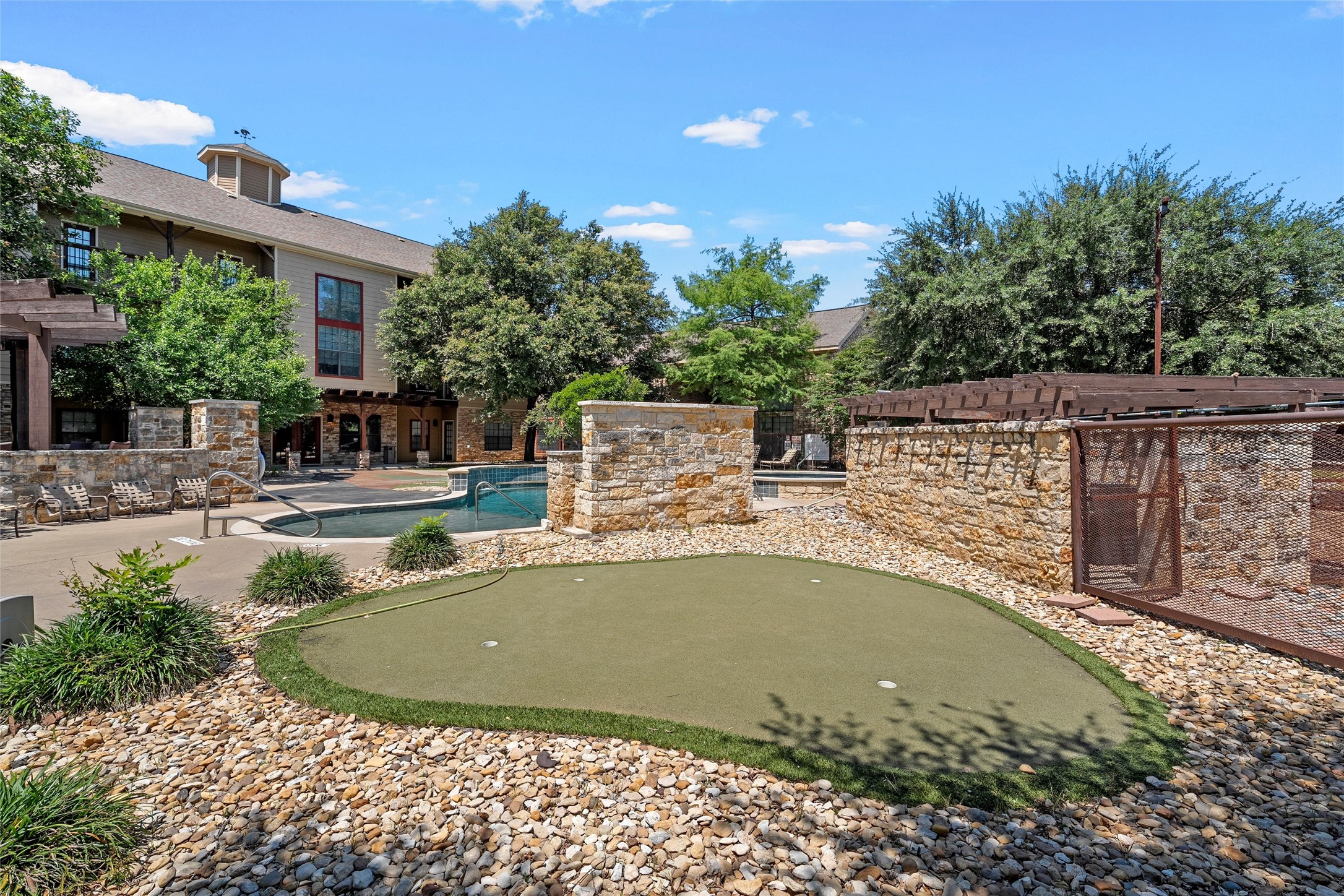 2410 S 2nd Street Waco TX 76706