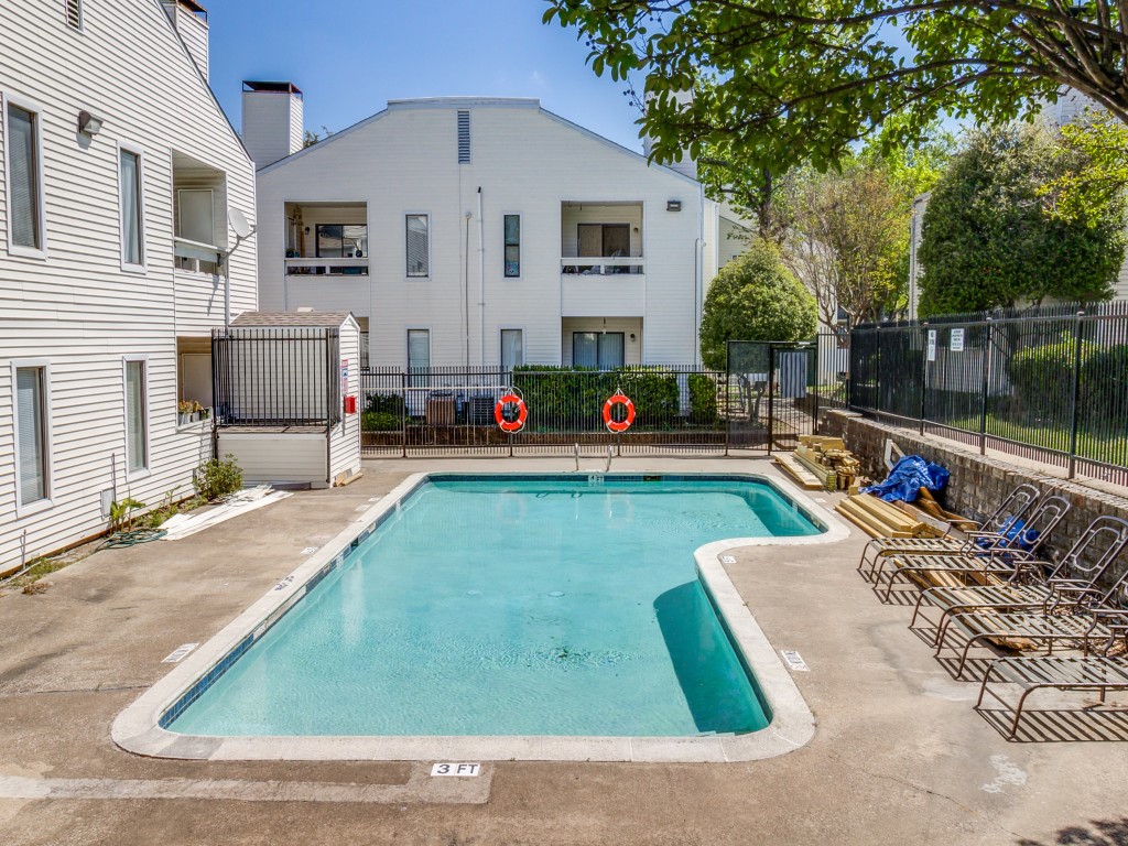 7431 Holly Hill Drive Dallas TX 75231