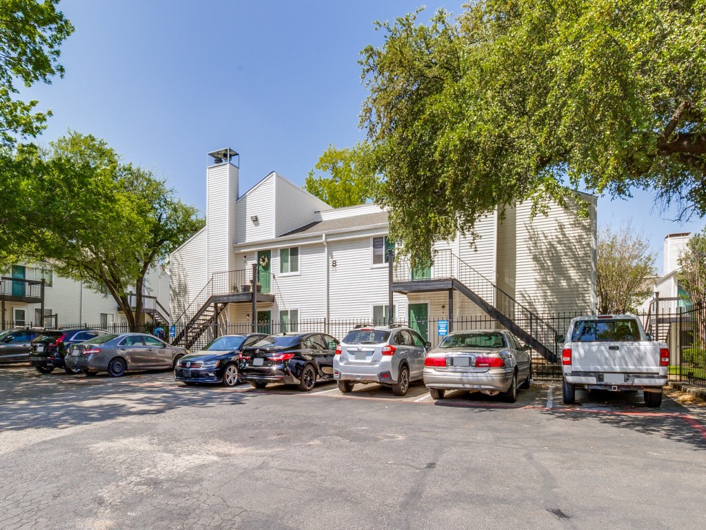 7431 Holly Hill Drive Dallas TX 75231