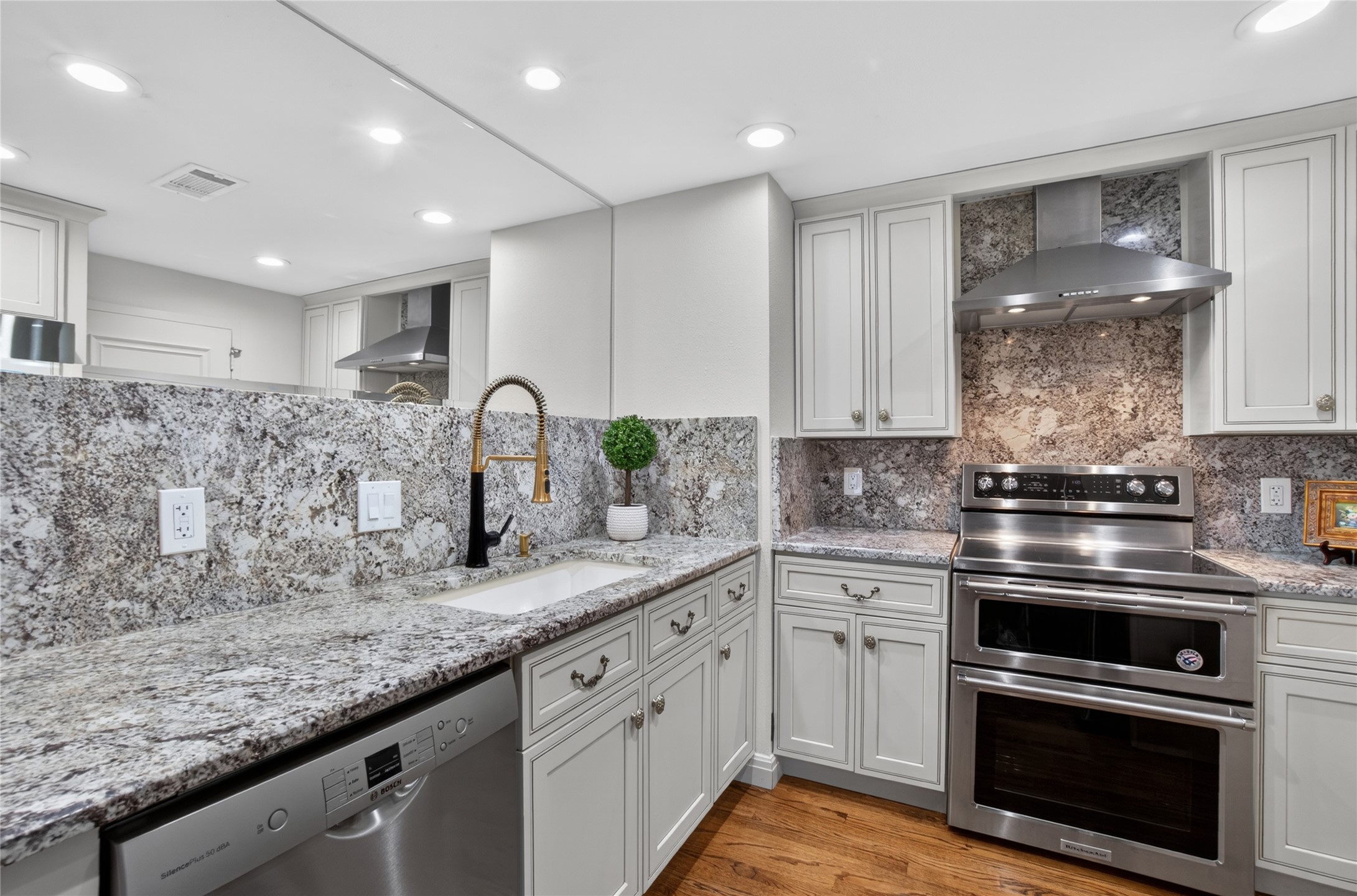 3310 Fairmount Street Dallas TX 75201