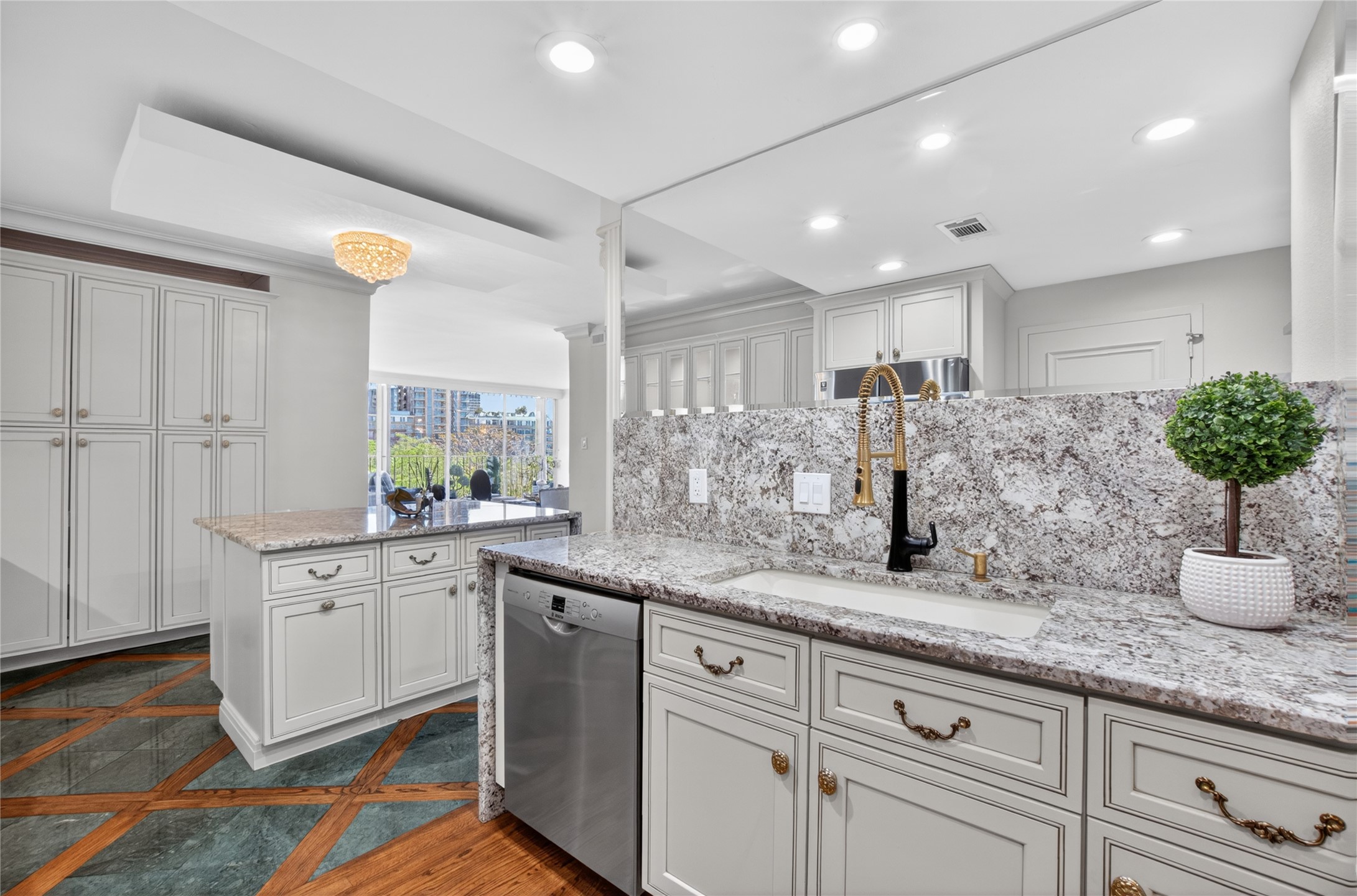 3310 Fairmount Street Dallas TX 75201