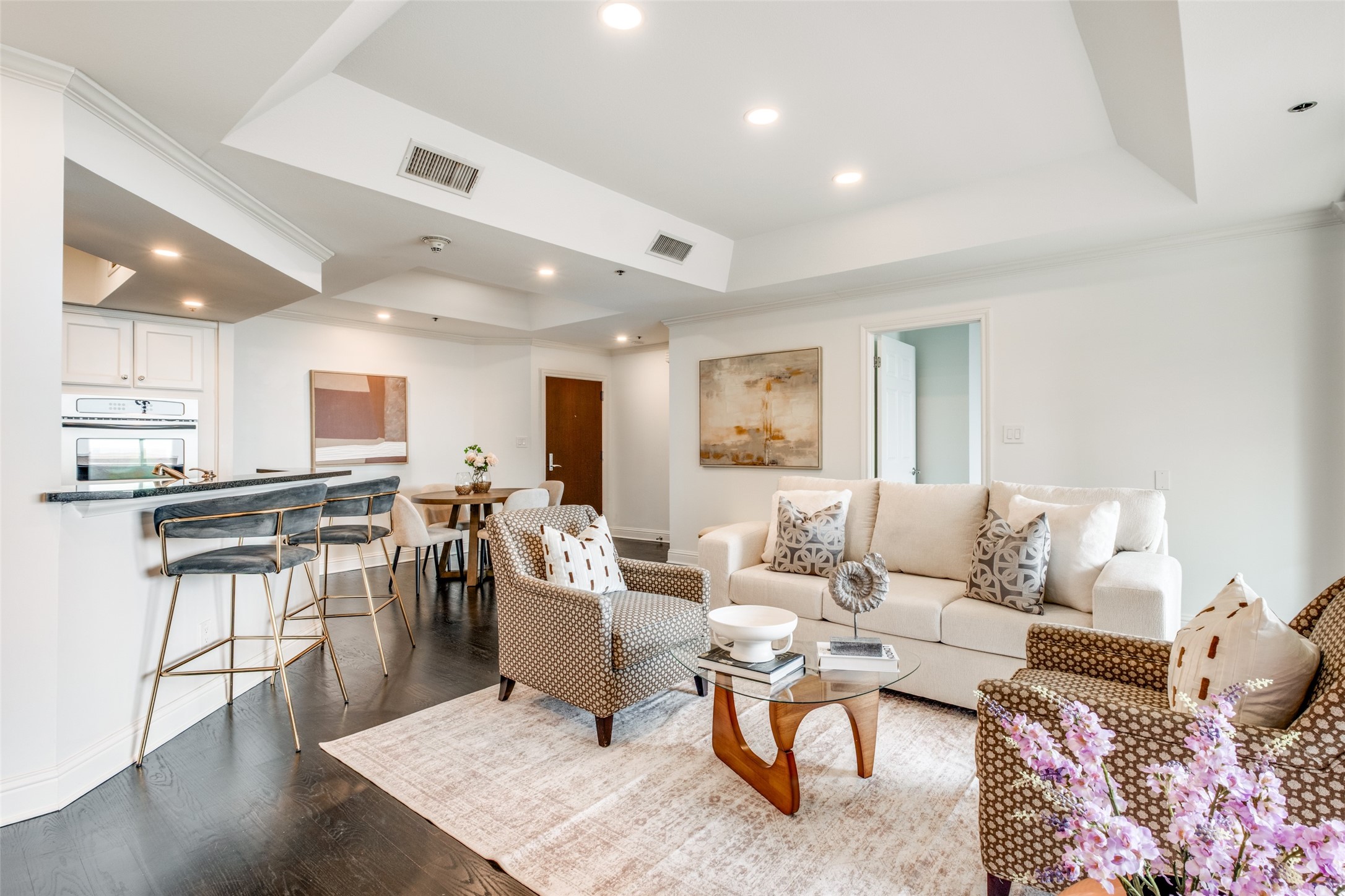 5909 Luther Lane Dallas TX 75225