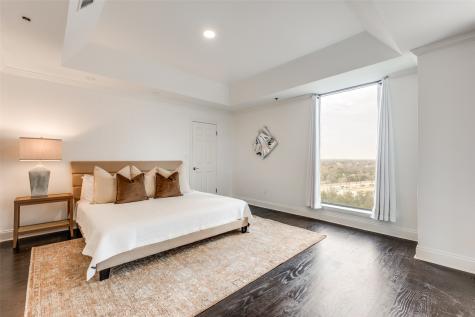 5909 Luther Lane Dallas TX 75225