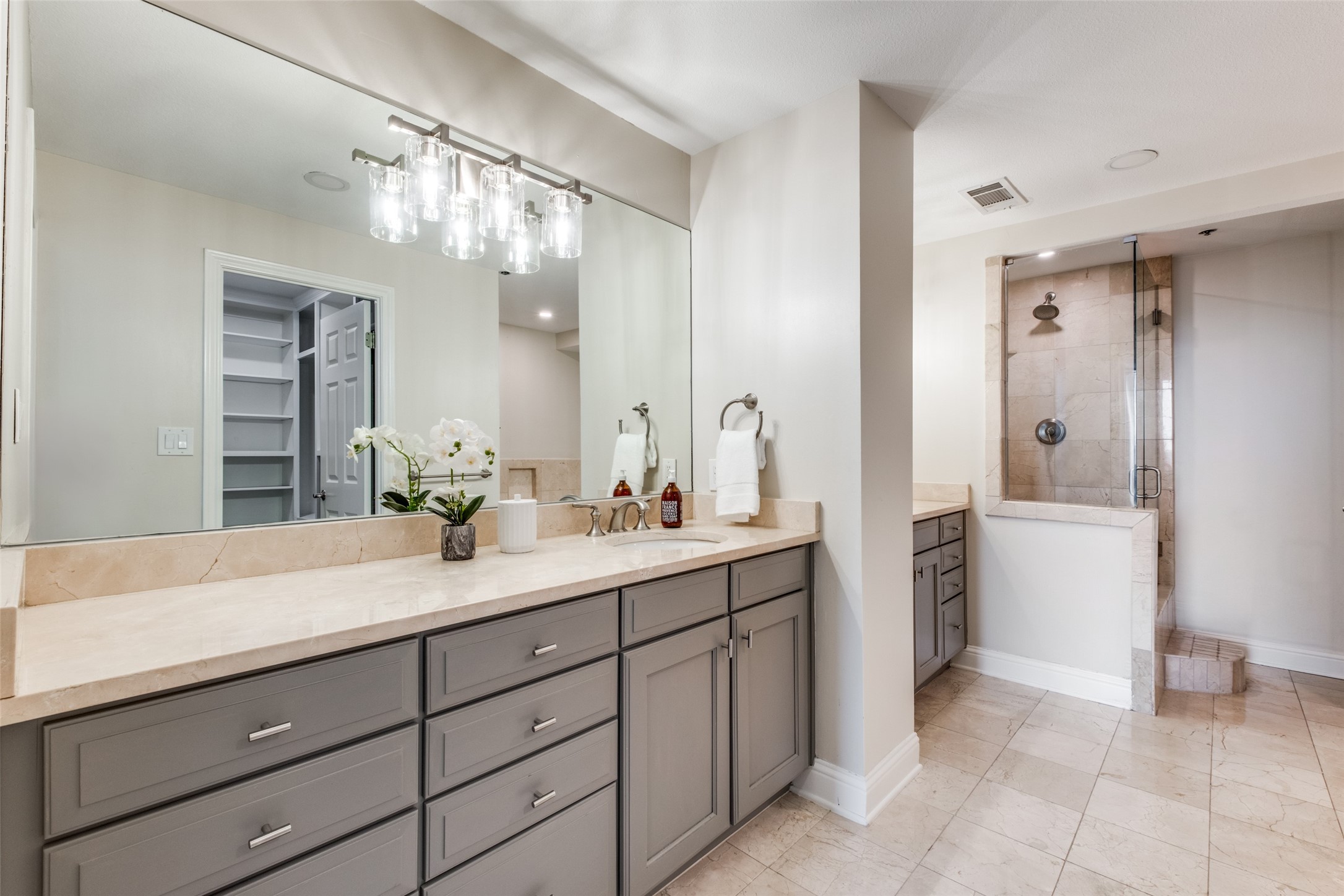 5909 Luther Lane Dallas TX 75225