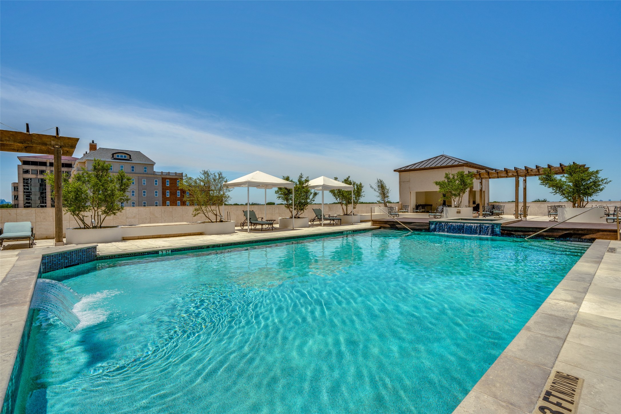 5909 Luther Lane Dallas TX 75225