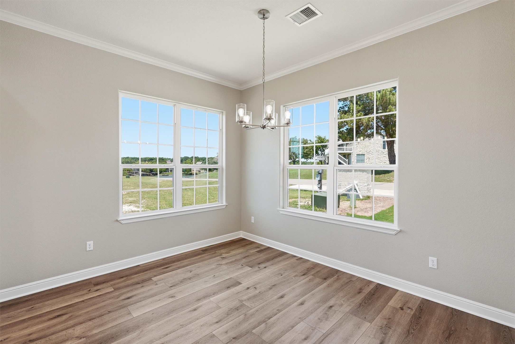 5126 Country Club Drive Granbury TX 76049