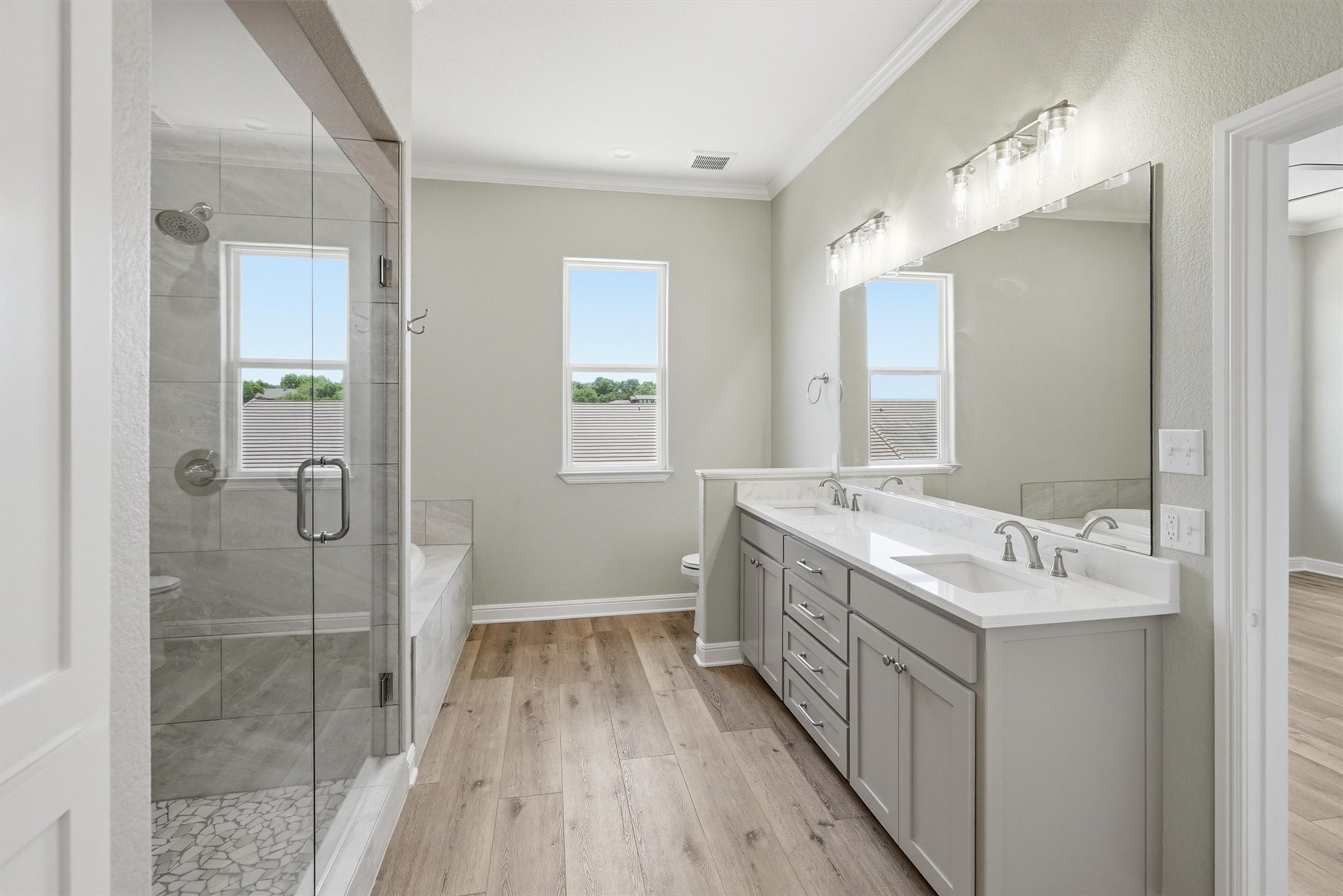 5126 Country Club Drive Granbury TX 76049