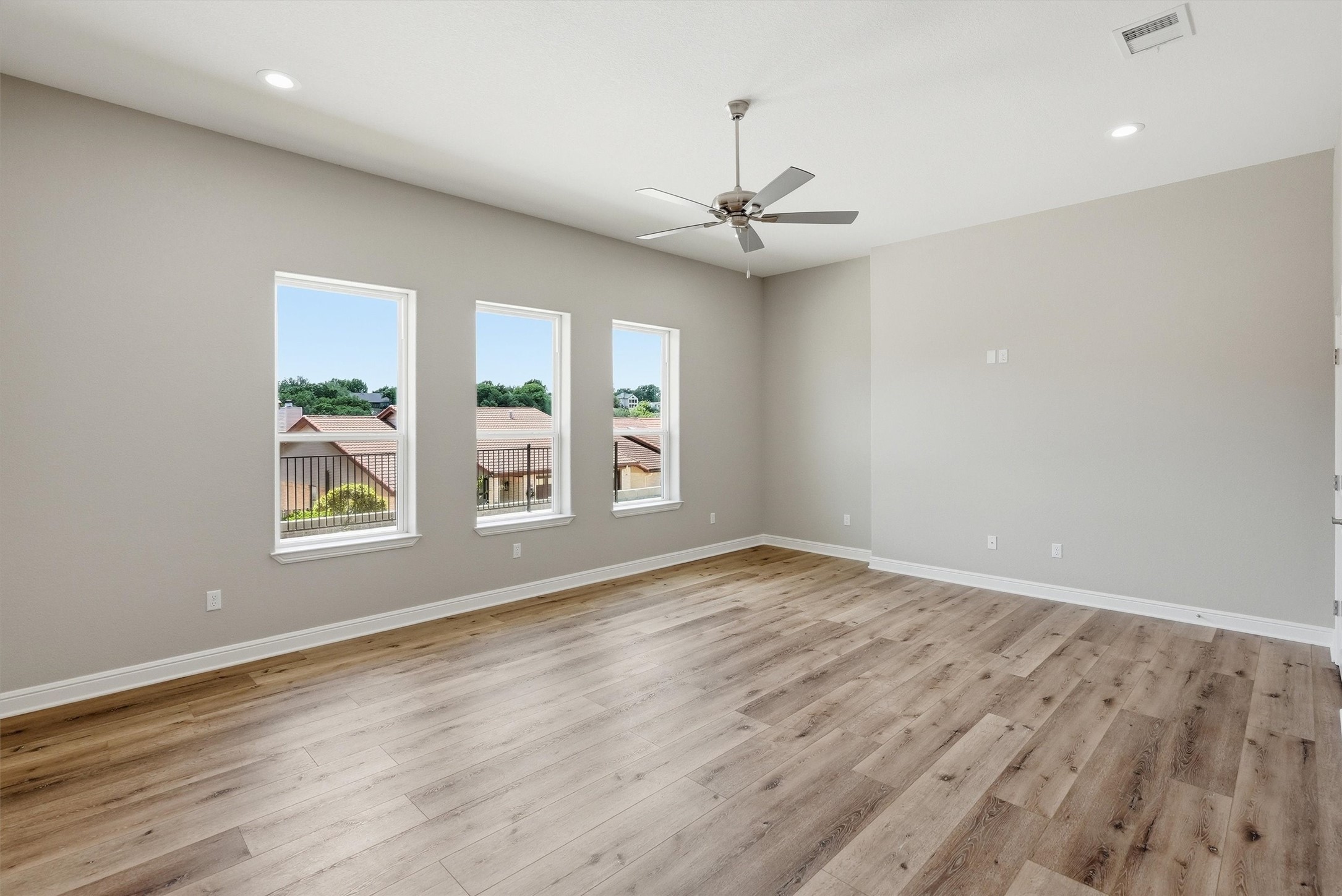 5126 Country Club Drive Granbury TX 76049