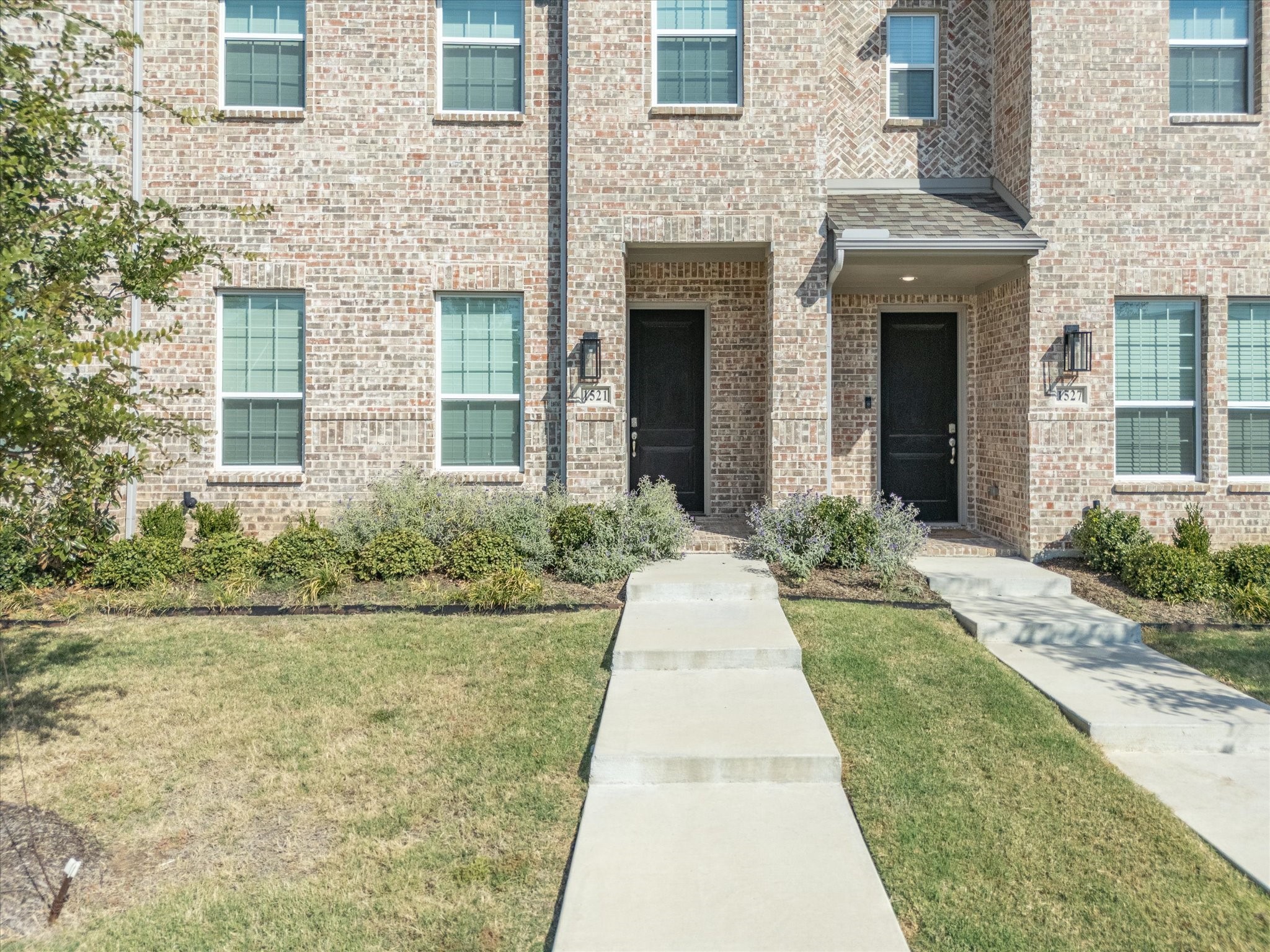 1521 Wittington Place Farmers Branch TX 75234
