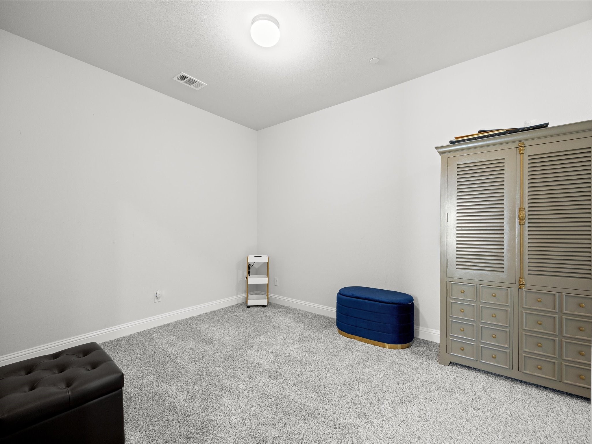 1521 Wittington Place Farmers Branch TX 75234