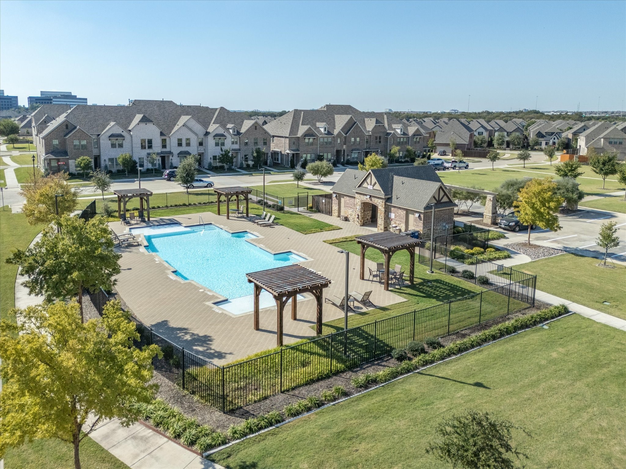 1521 Wittington Place Farmers Branch TX 75234