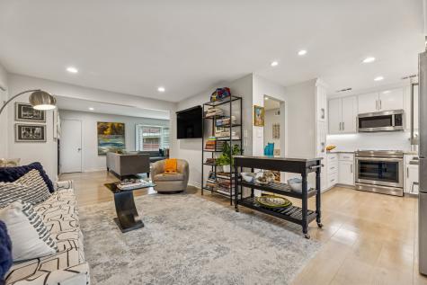 6033 Sandhurst Lane Dallas TX 75206