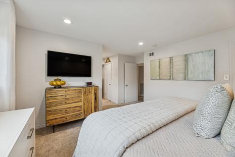 6033 Sandhurst Lane Dallas TX 75206
