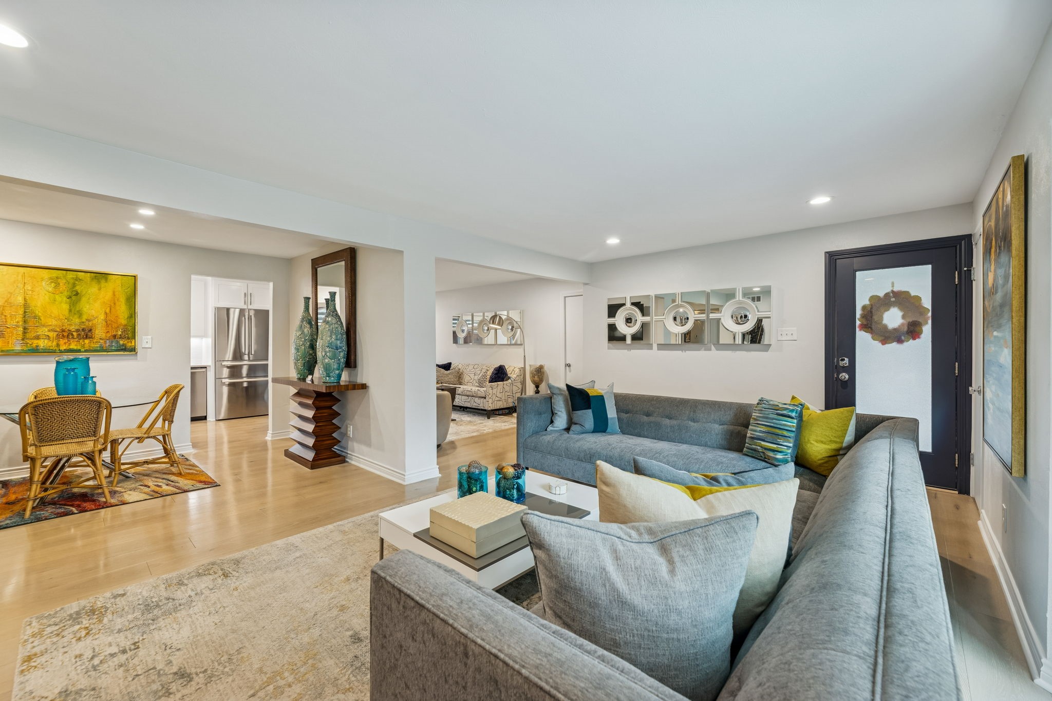 6033 Sandhurst Lane Dallas TX 75206