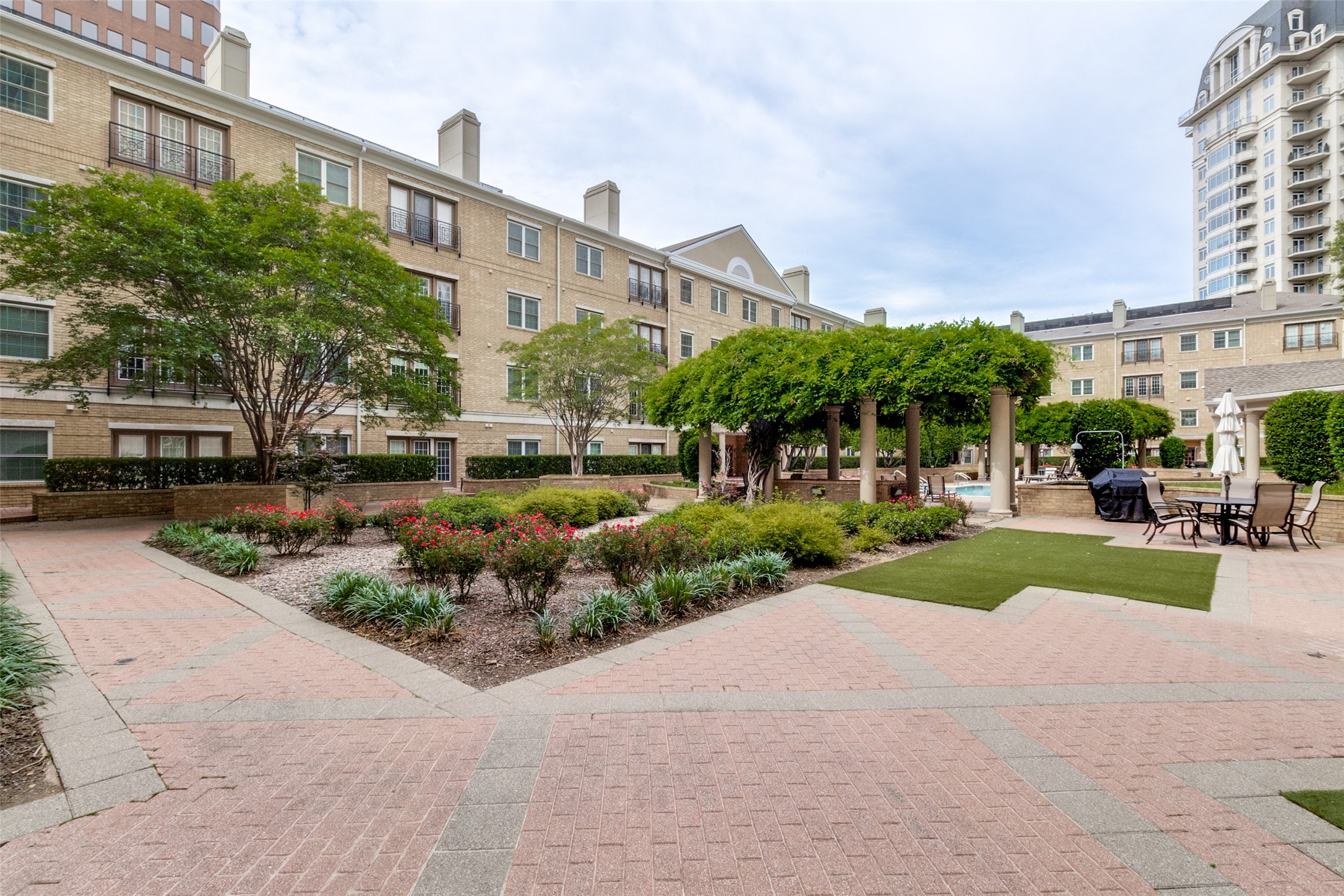 3400 Welborn Street Dallas TX 75219