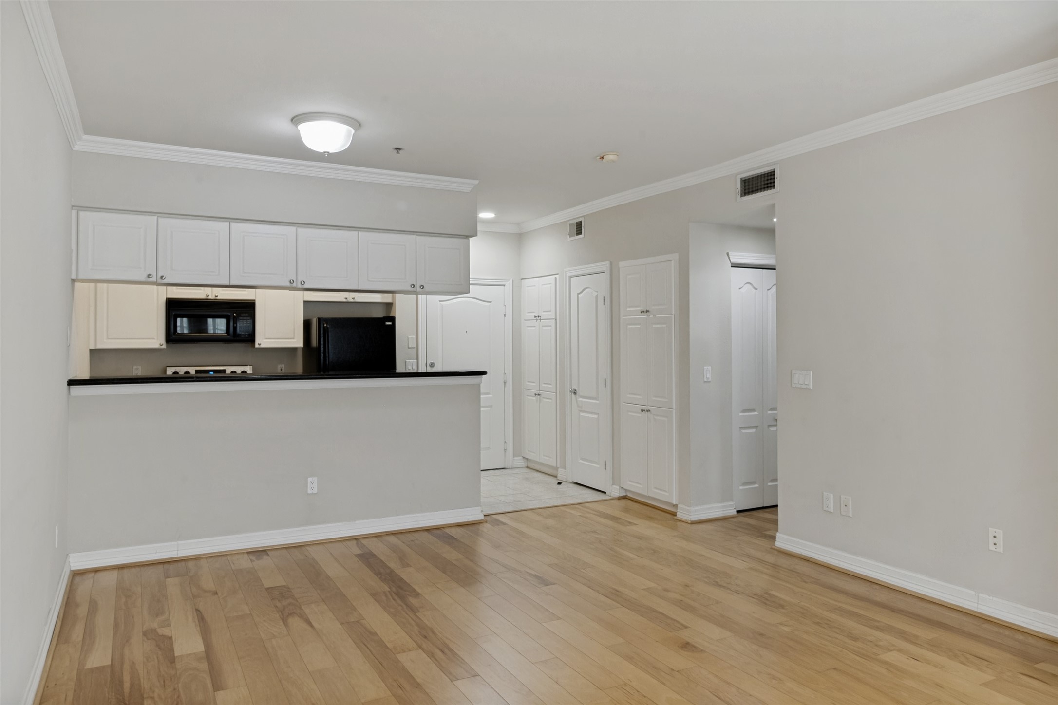3400 Welborn Street Dallas TX 75219
