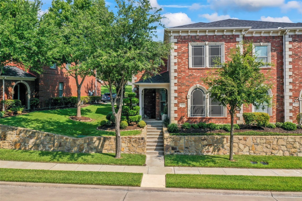 329 Legends Drive Lewisville TX 75057