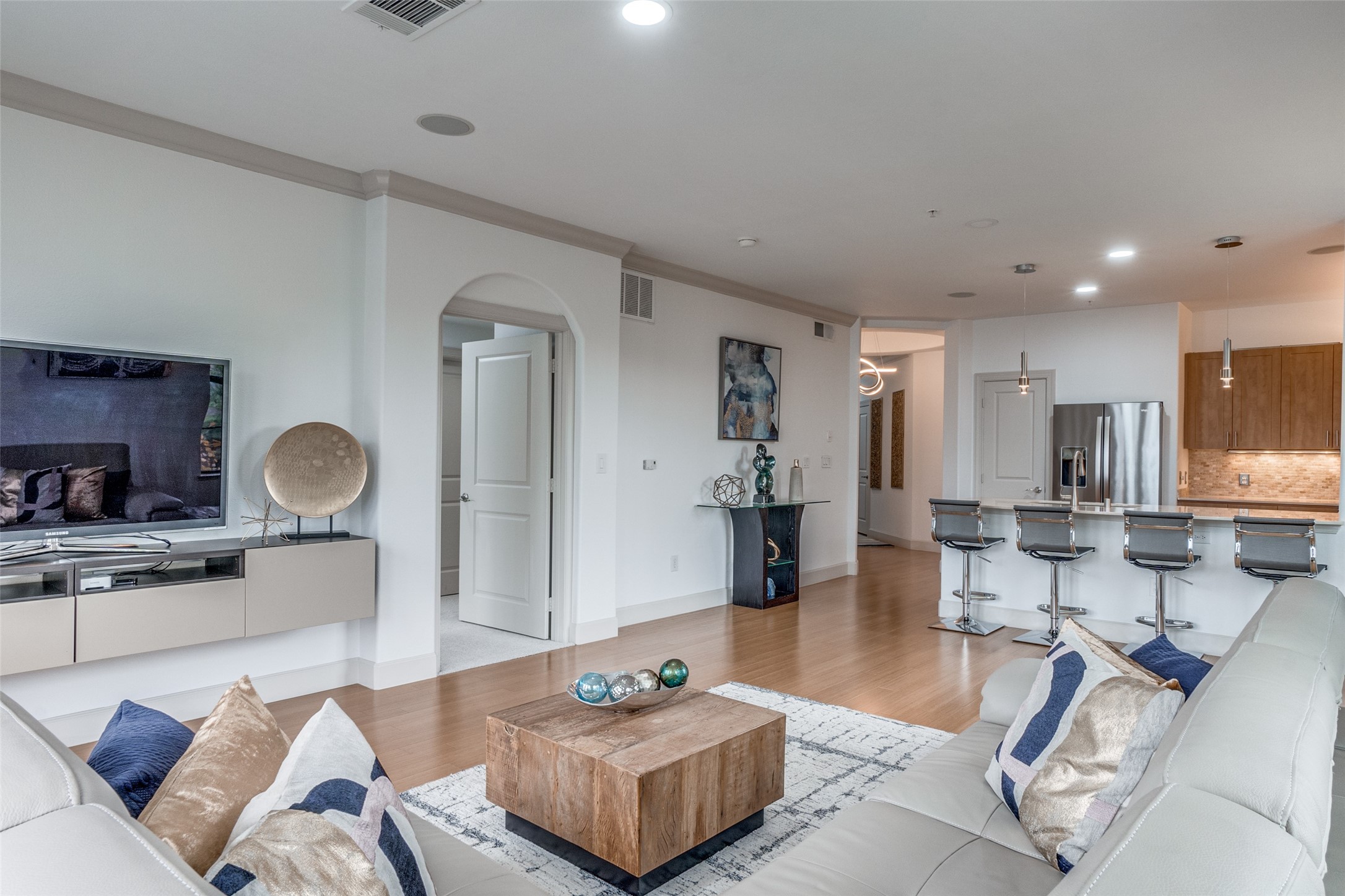 3818 Holland Avenue Dallas TX 75219