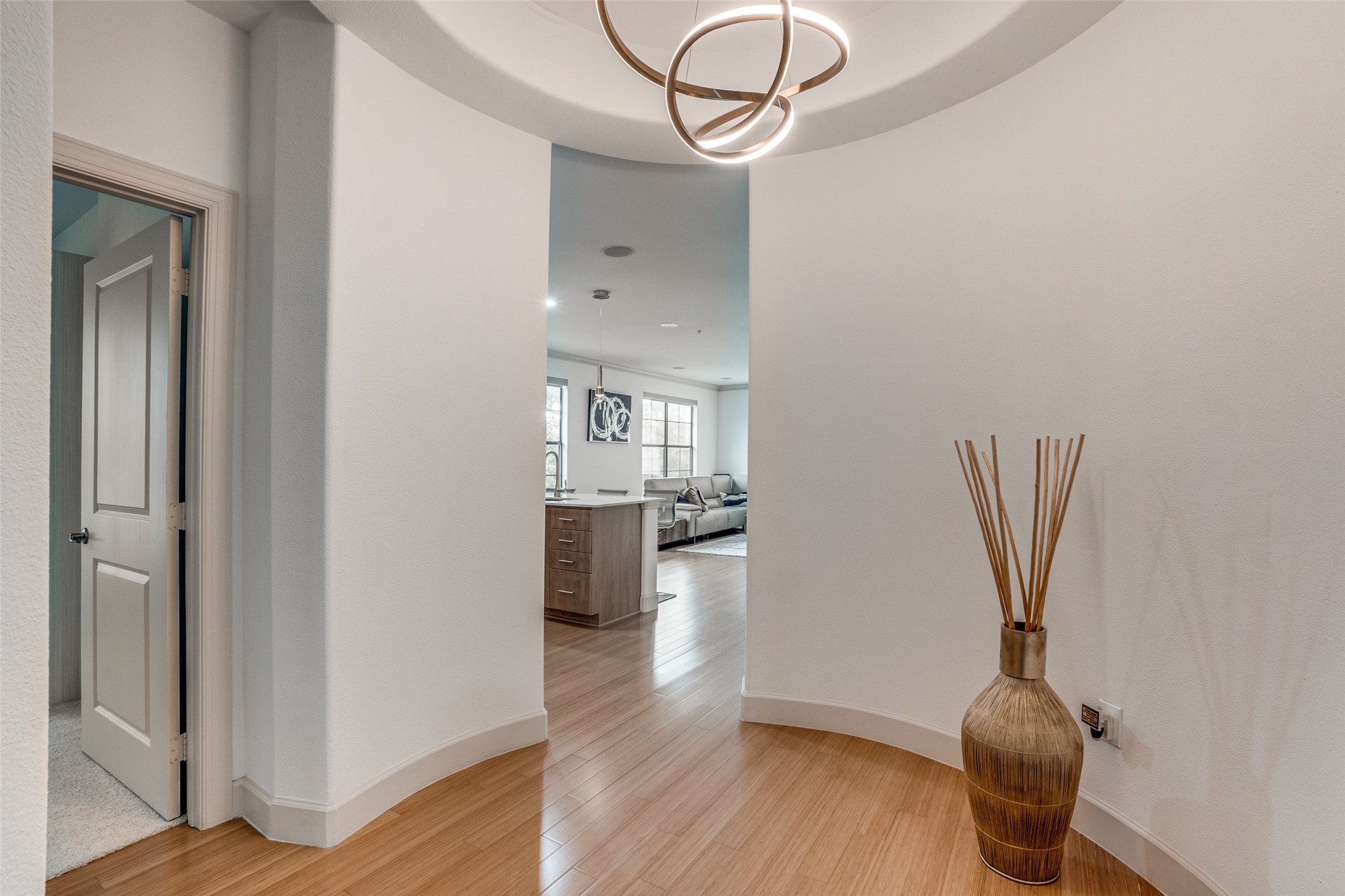 3818 Holland Avenue Dallas TX 75219