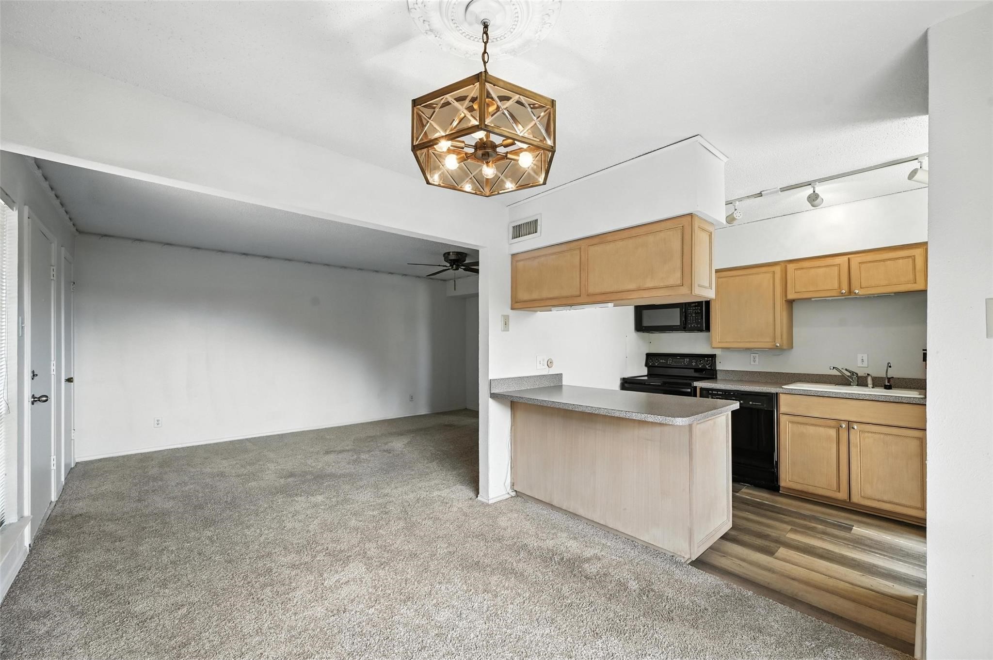 4524 Amesbury Drive Dallas TX 75206