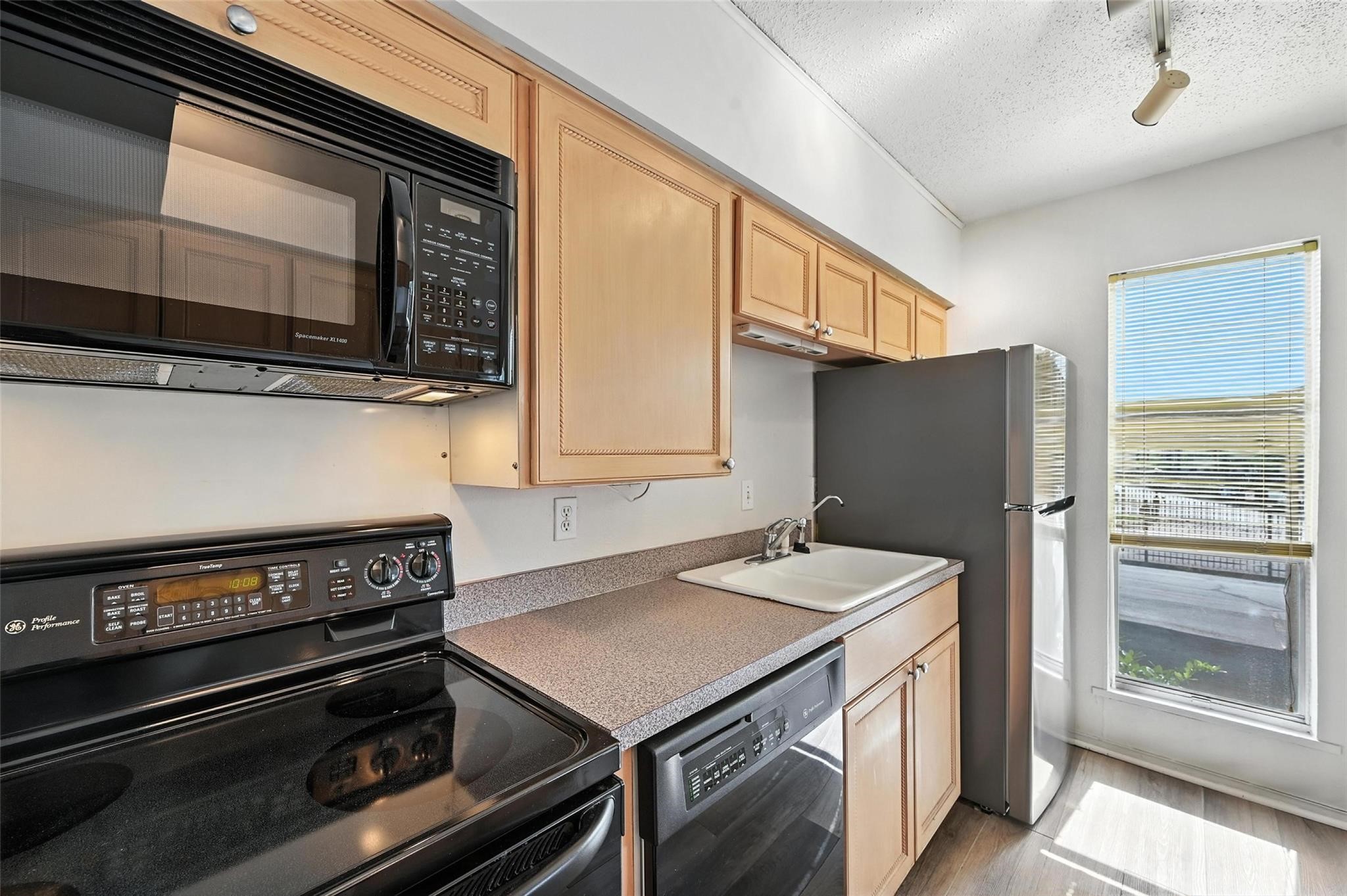 4524 Amesbury Drive Dallas TX 75206