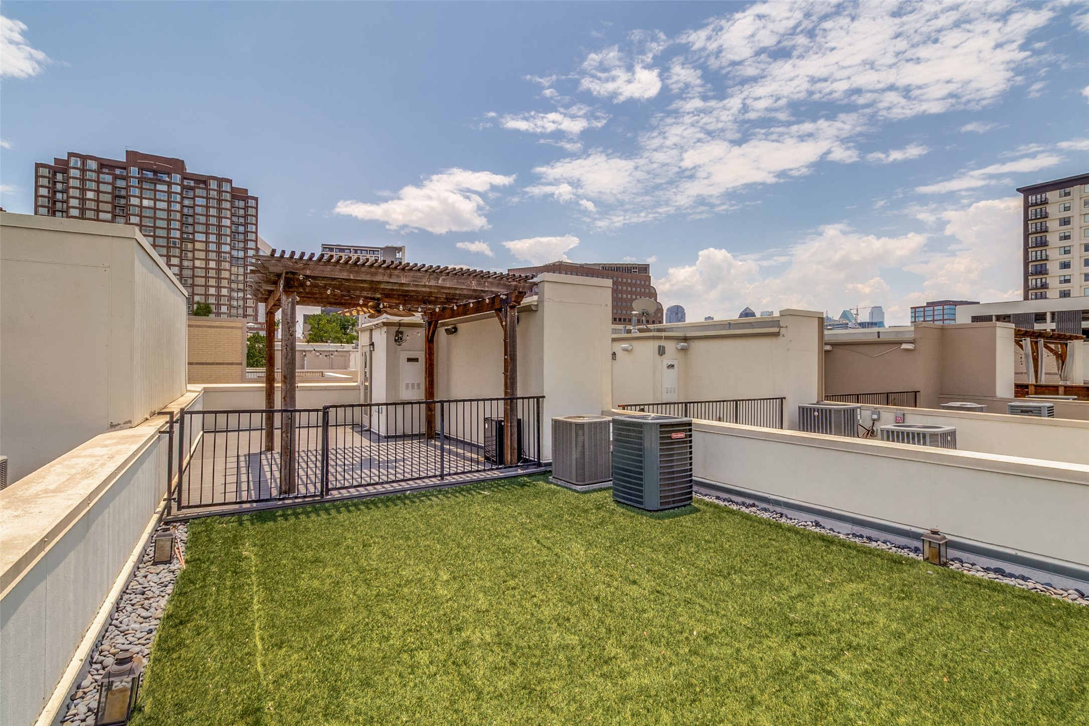 3210 Carlisle Street Dallas TX 75204