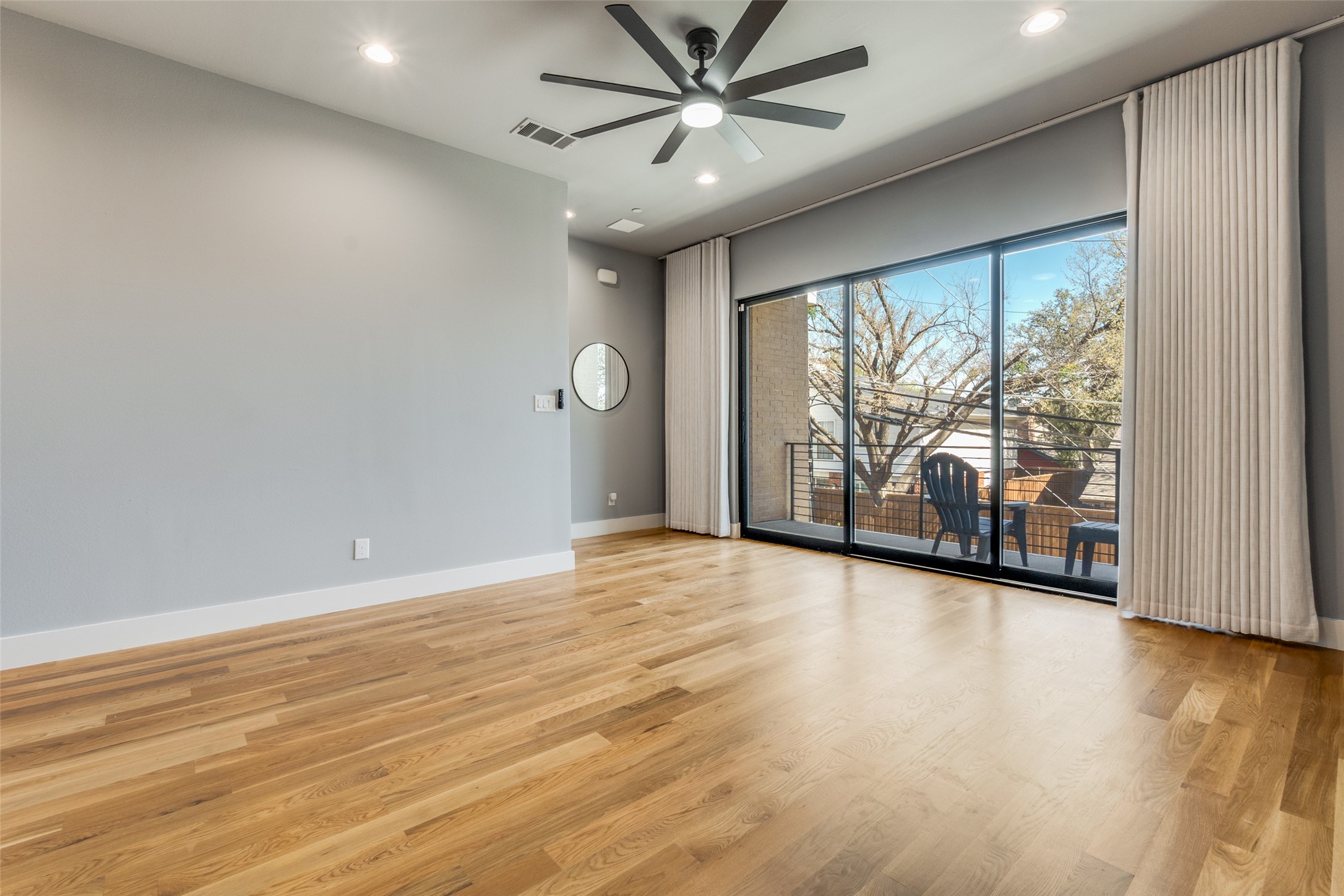 805 Pavillion Street Dallas TX 75204