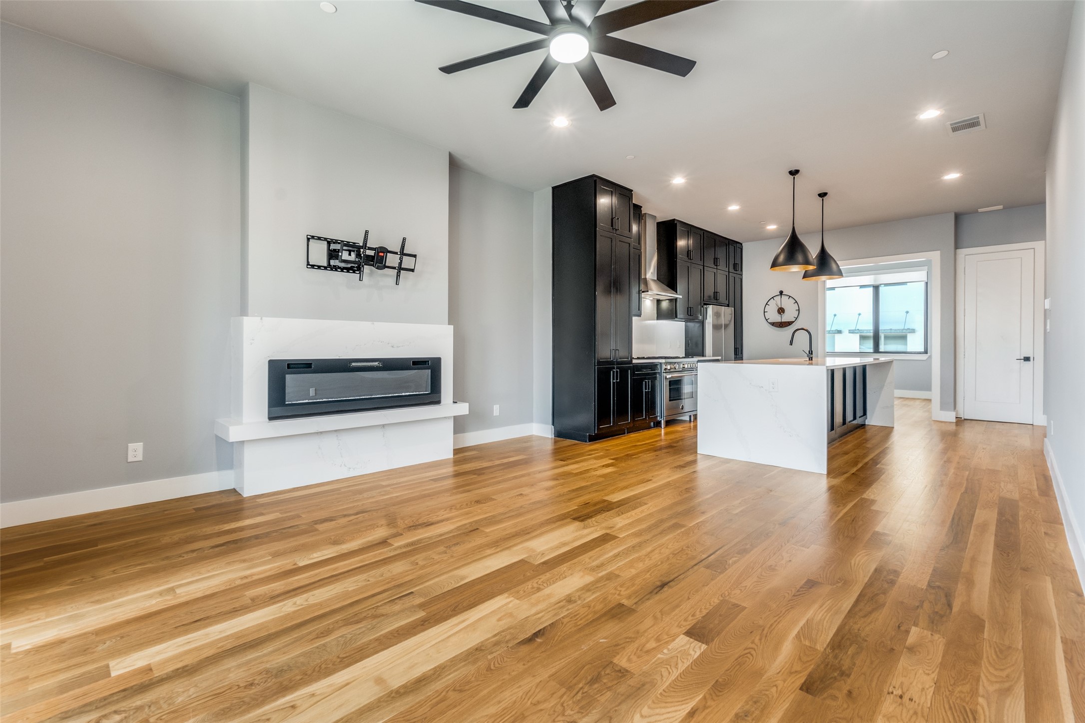 805 Pavillion Street Dallas TX 75204