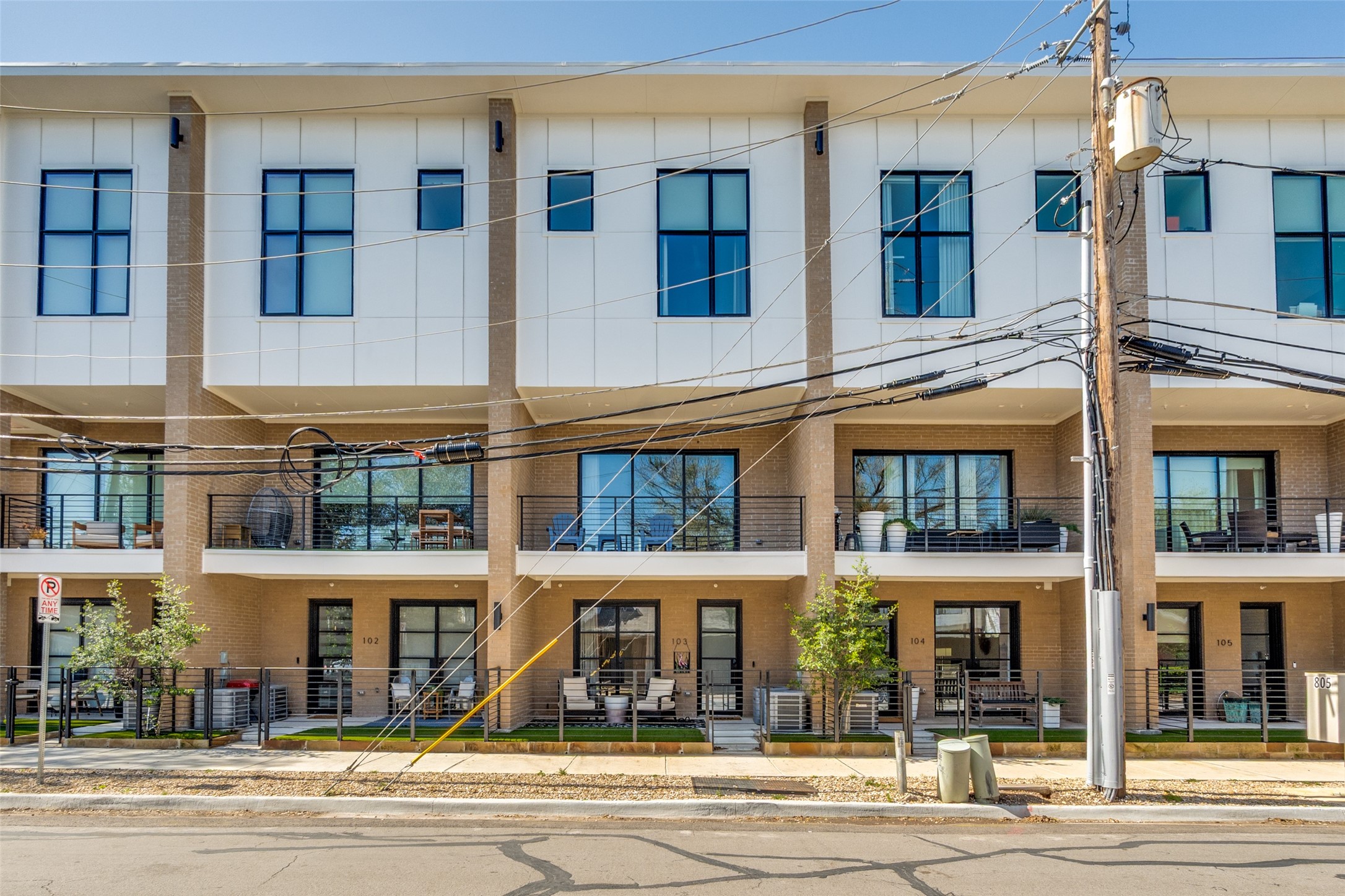 805 Pavillion Street Dallas TX 75204