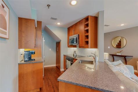 1010 Allen Street Dallas TX 75204