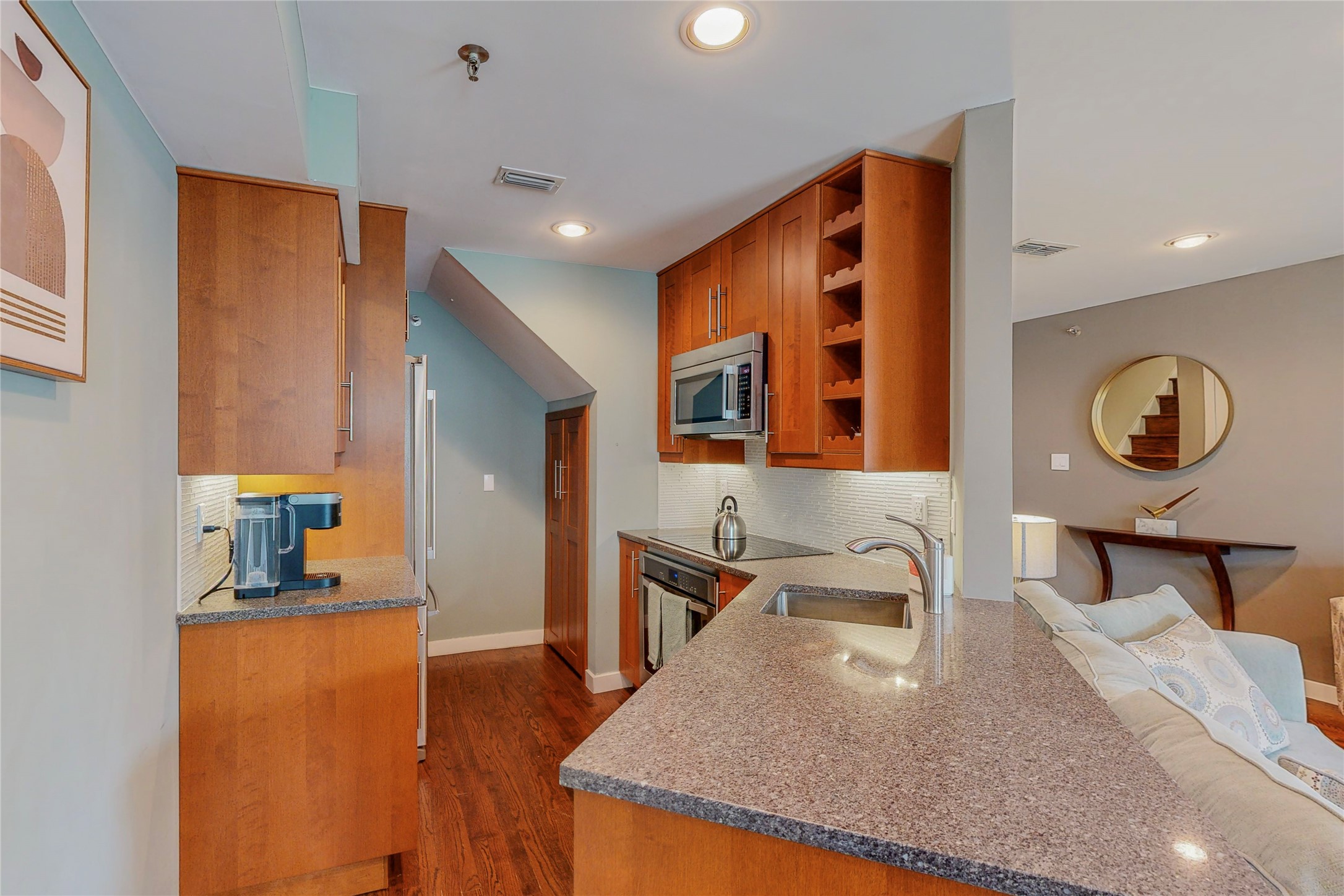 1010 Allen Street Dallas TX 75204